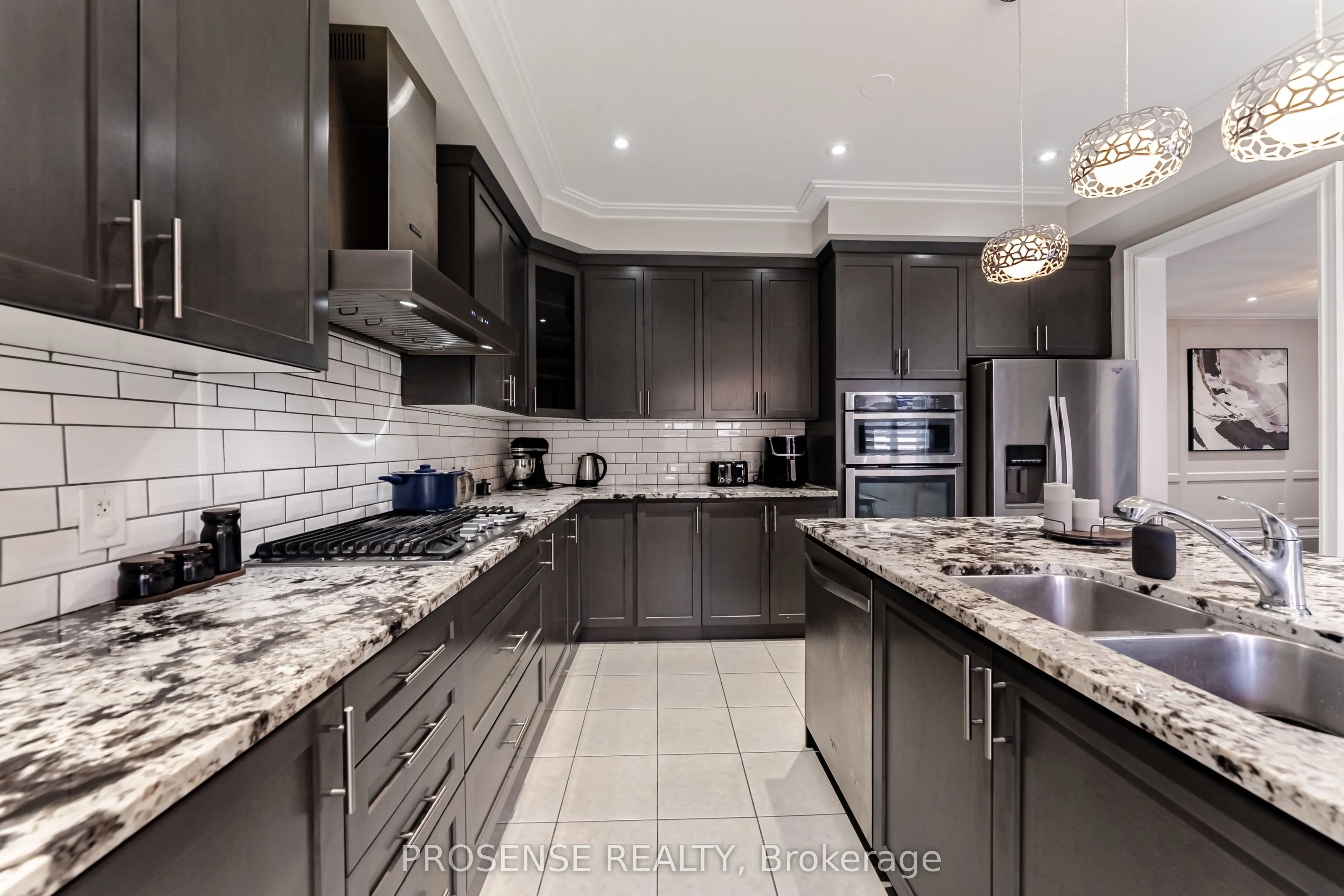 8 Macbean Crescent