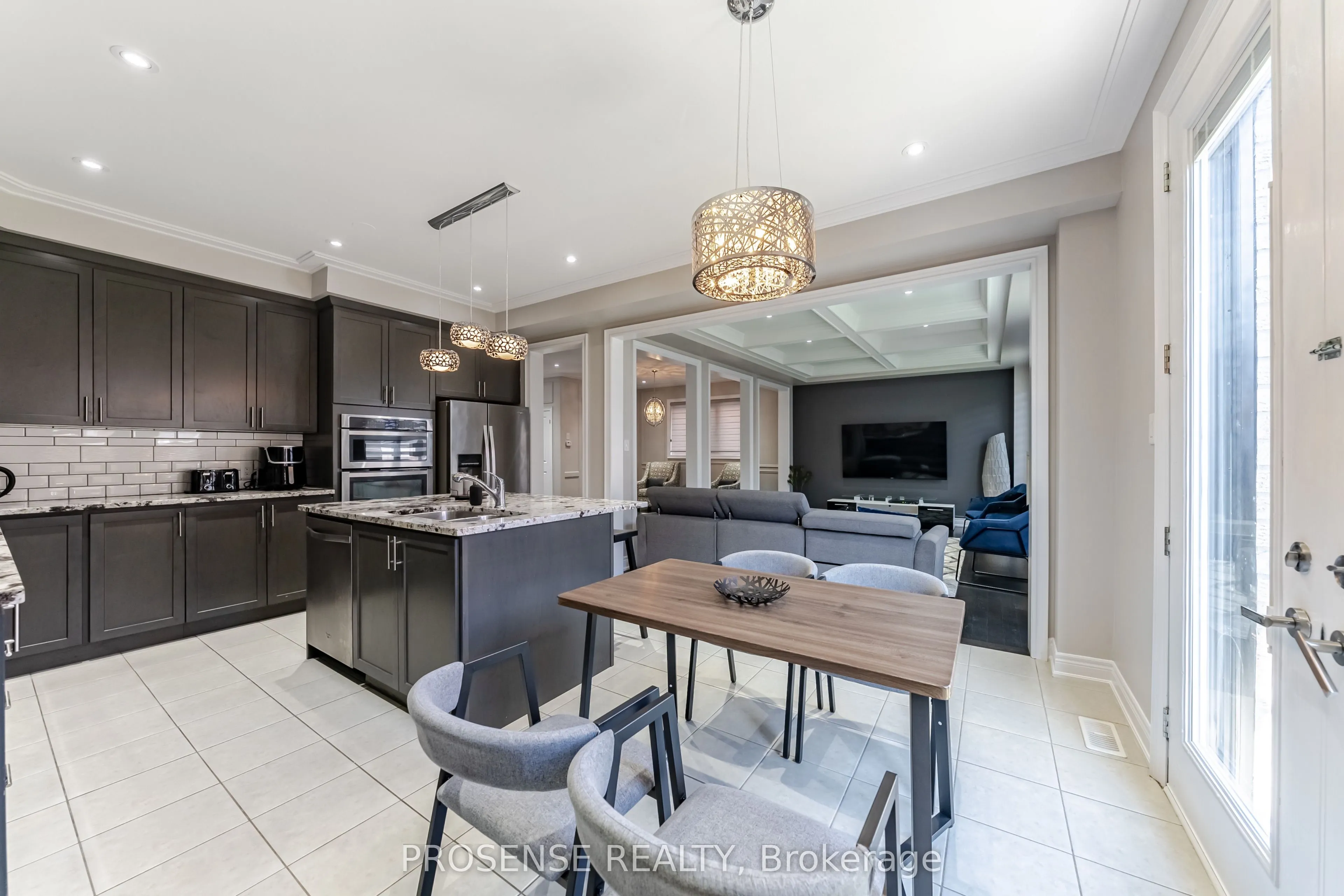 8 Macbean Crescent