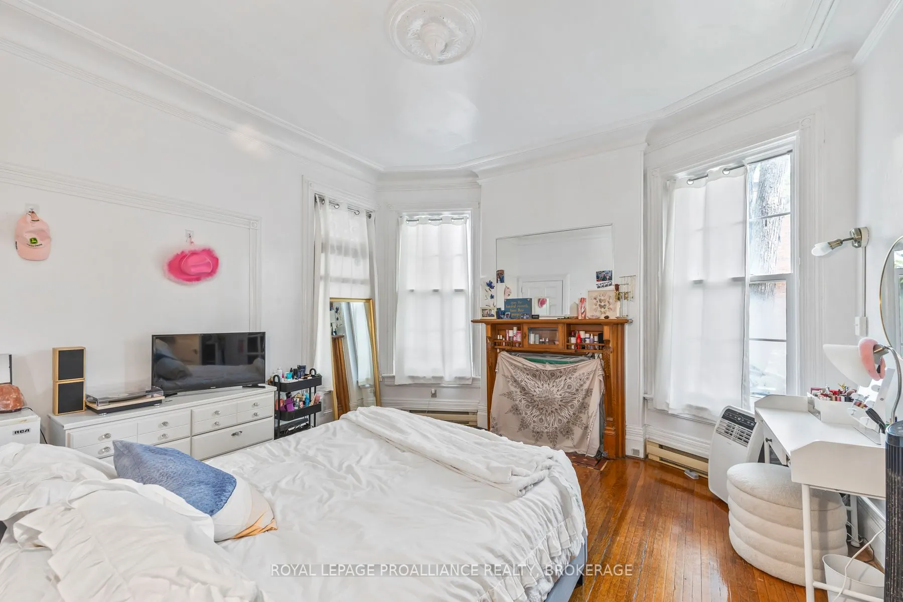 99 Bagot Street
