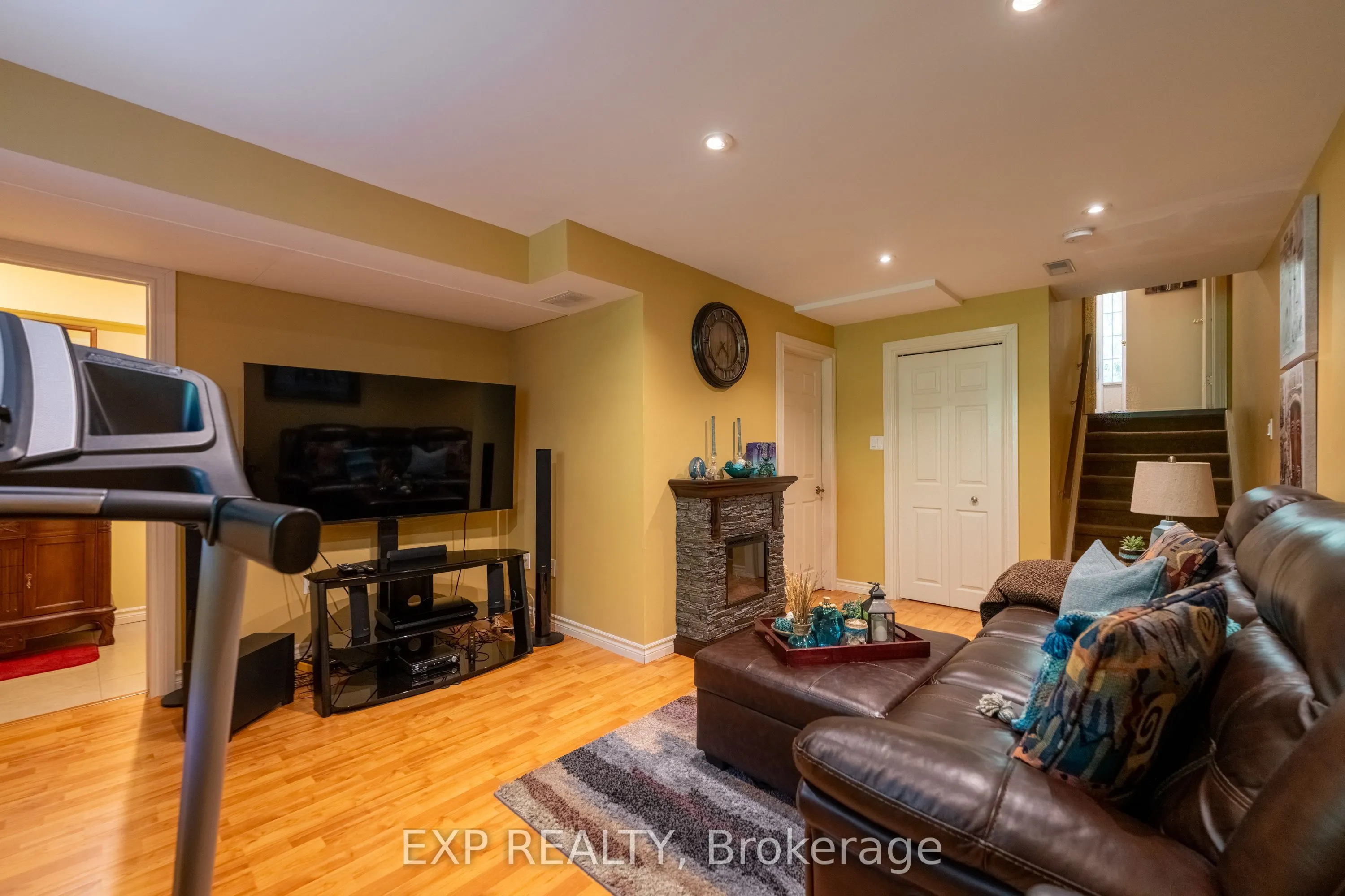 44 Frances Avenue, #28
