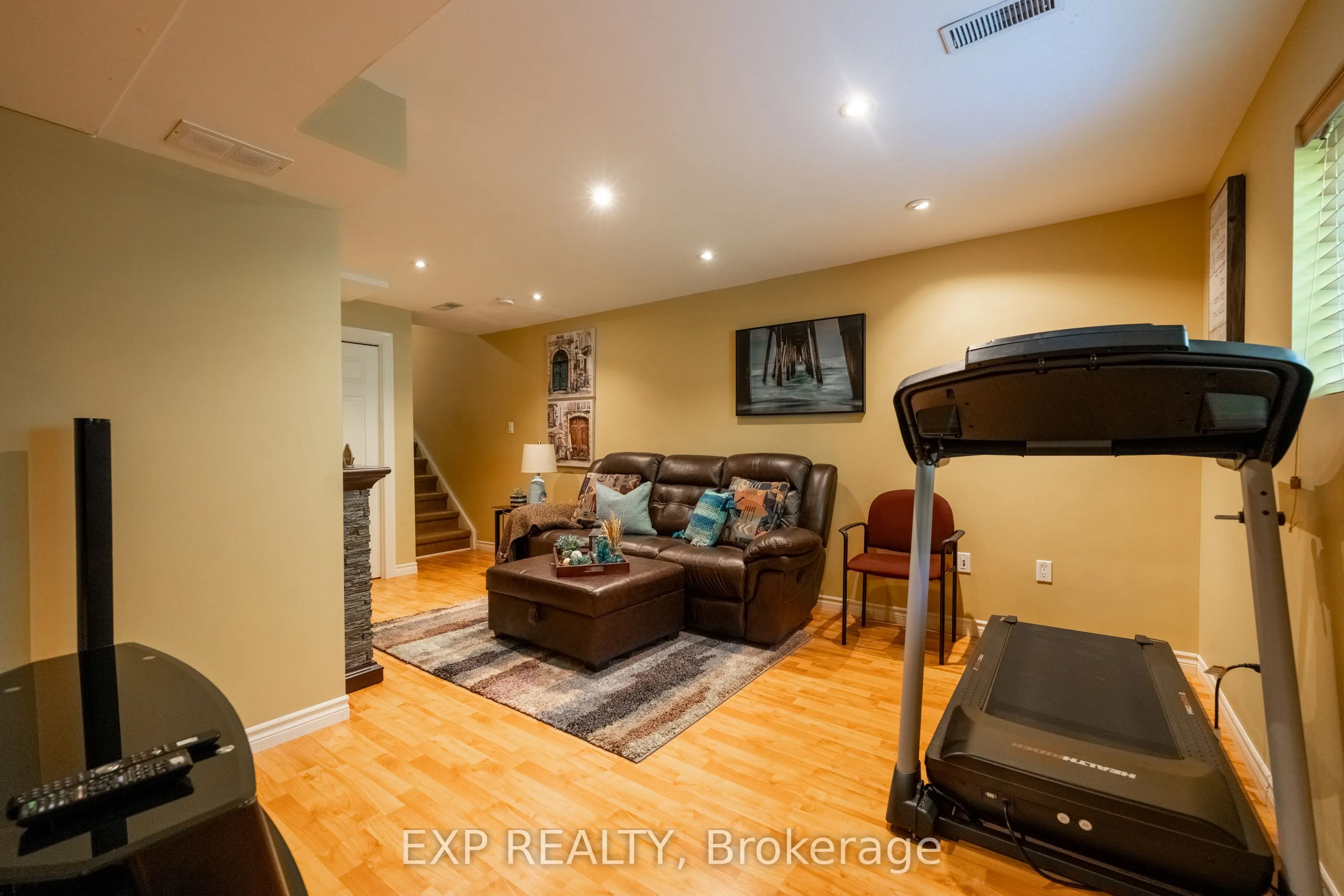 44 Frances Avenue, #28