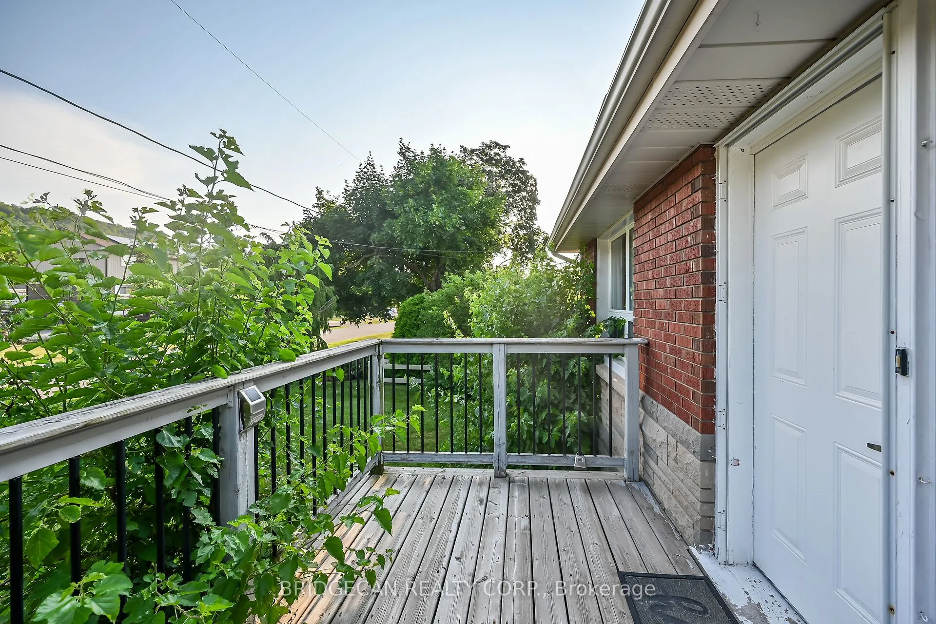 17 Brierwood Avenue