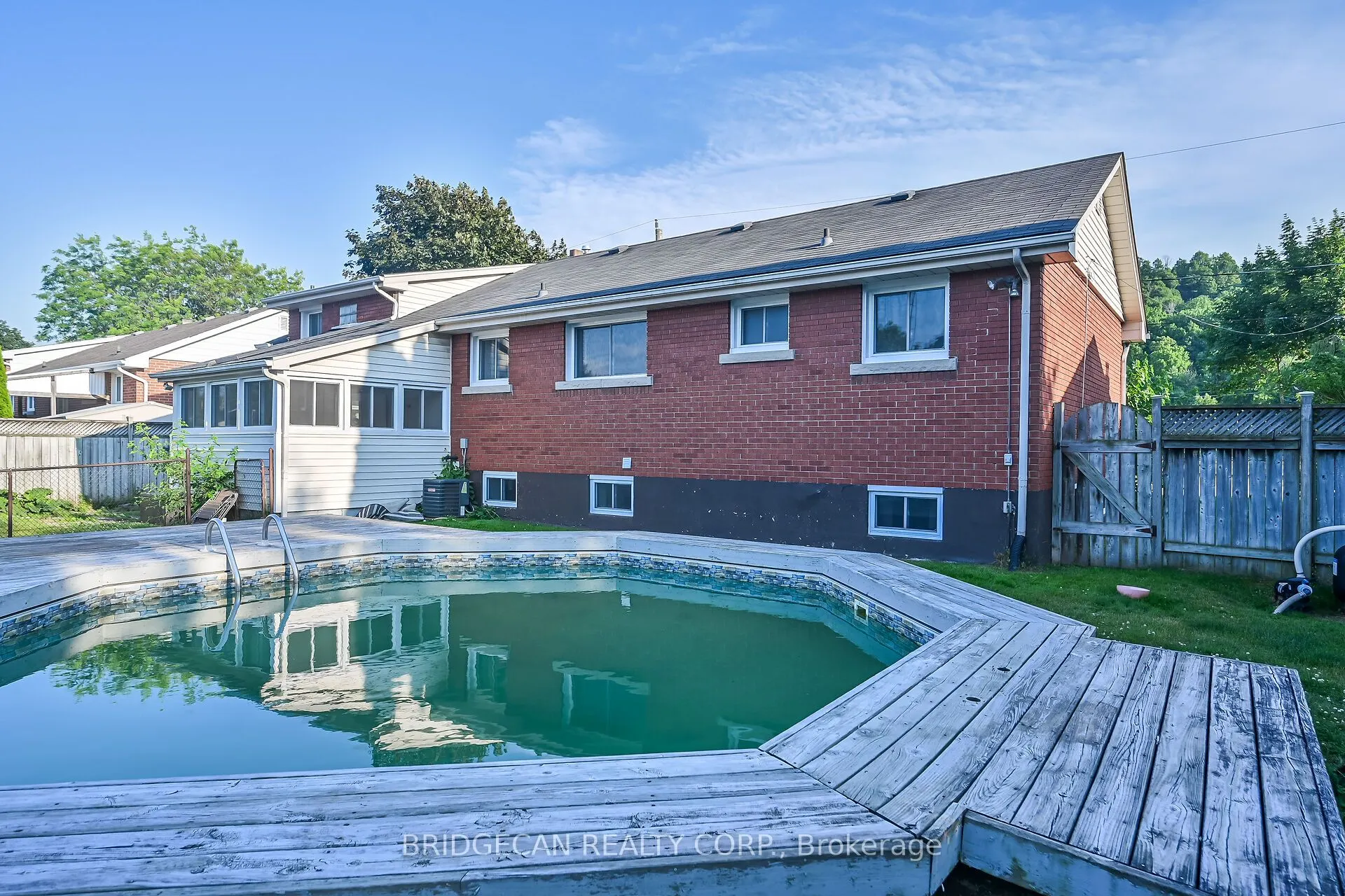 17 Brierwood Avenue