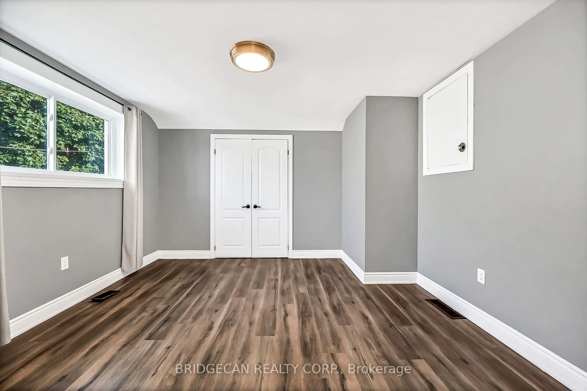 17 Brierwood Avenue