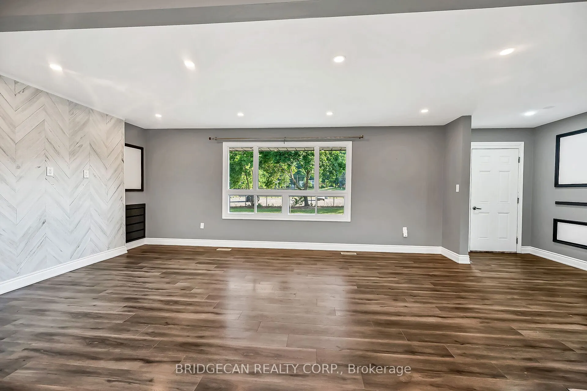 17 Brierwood Avenue