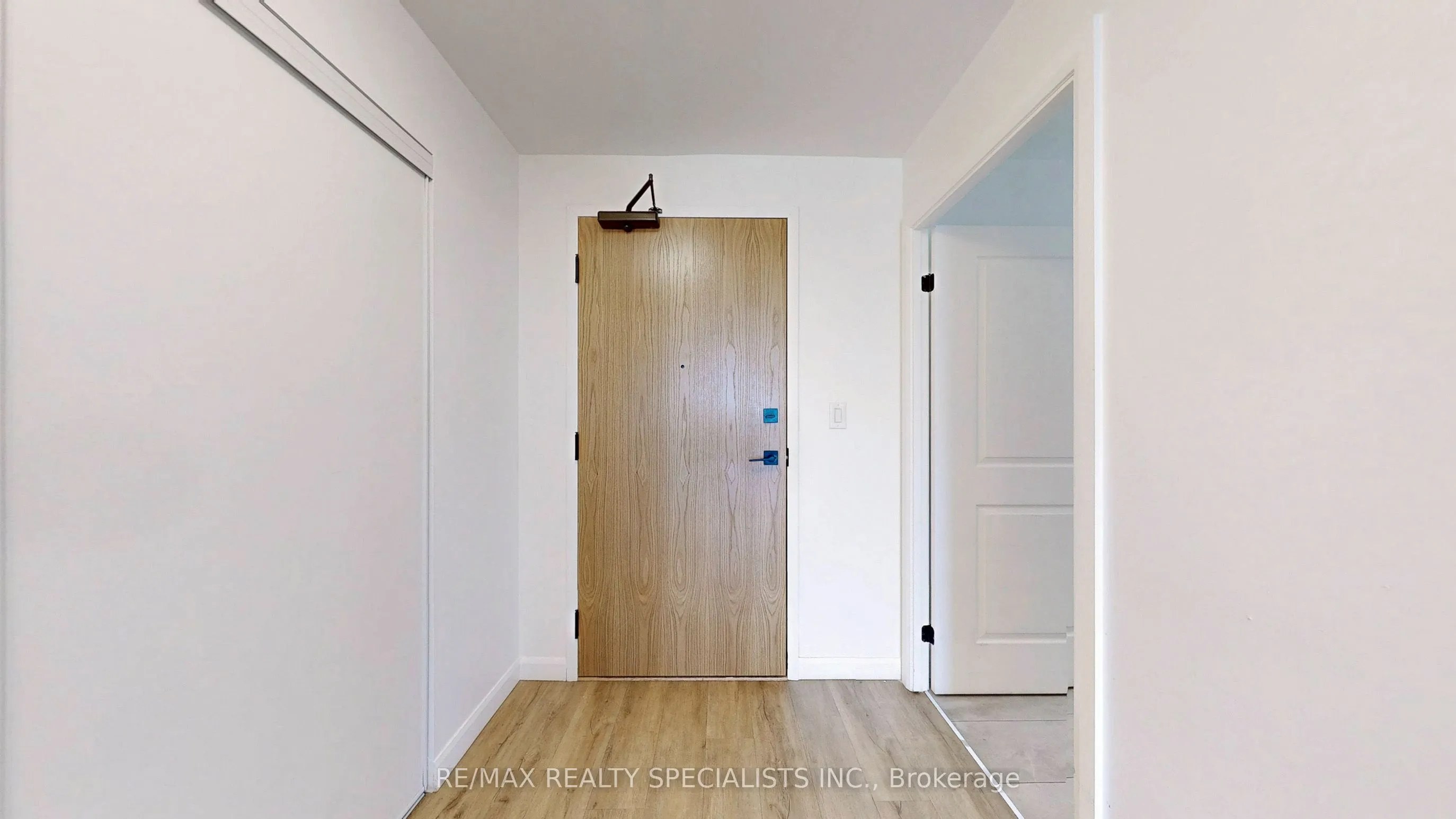 7 ERIE Avenue, #809