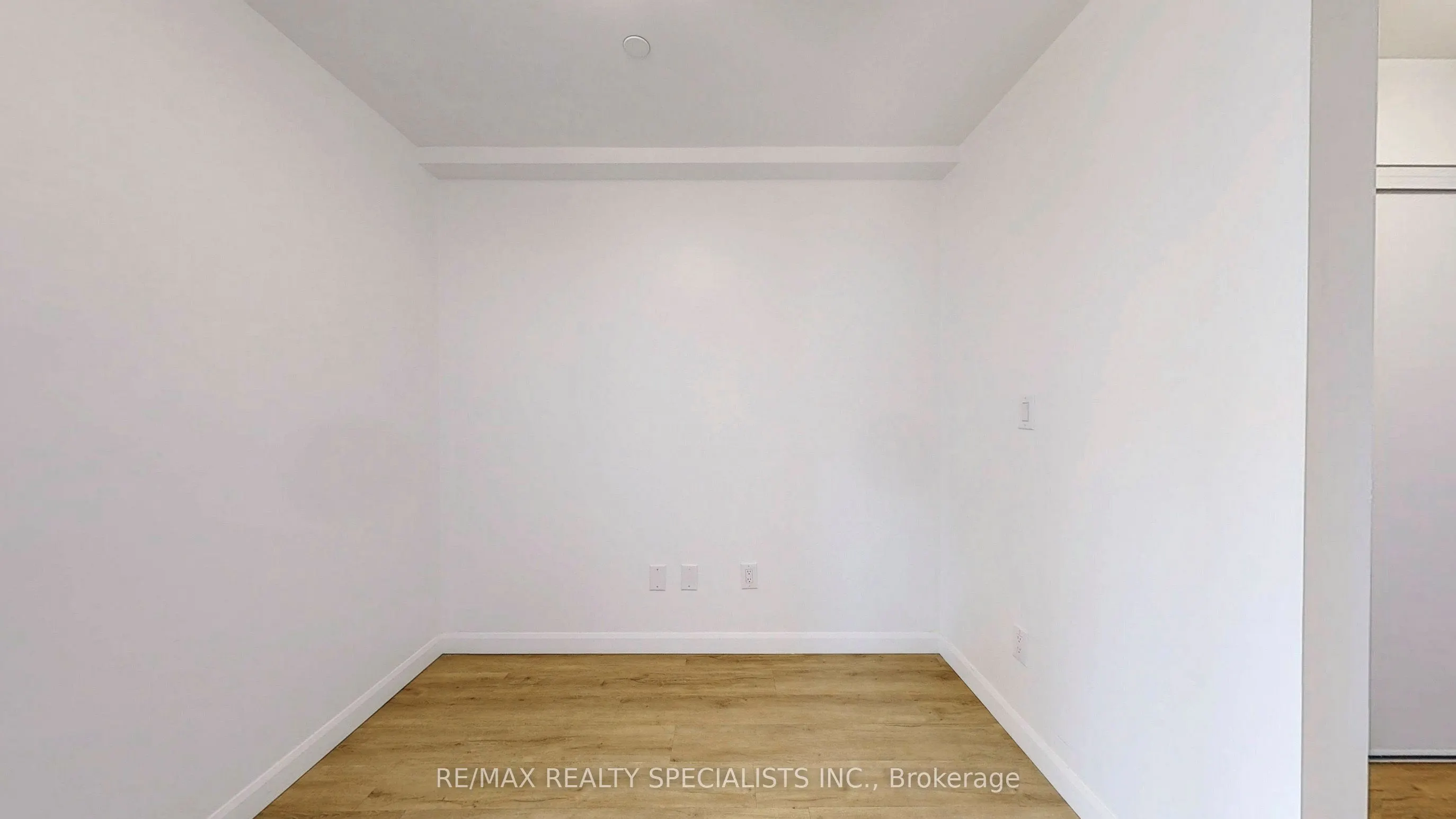 7 ERIE Avenue, #809