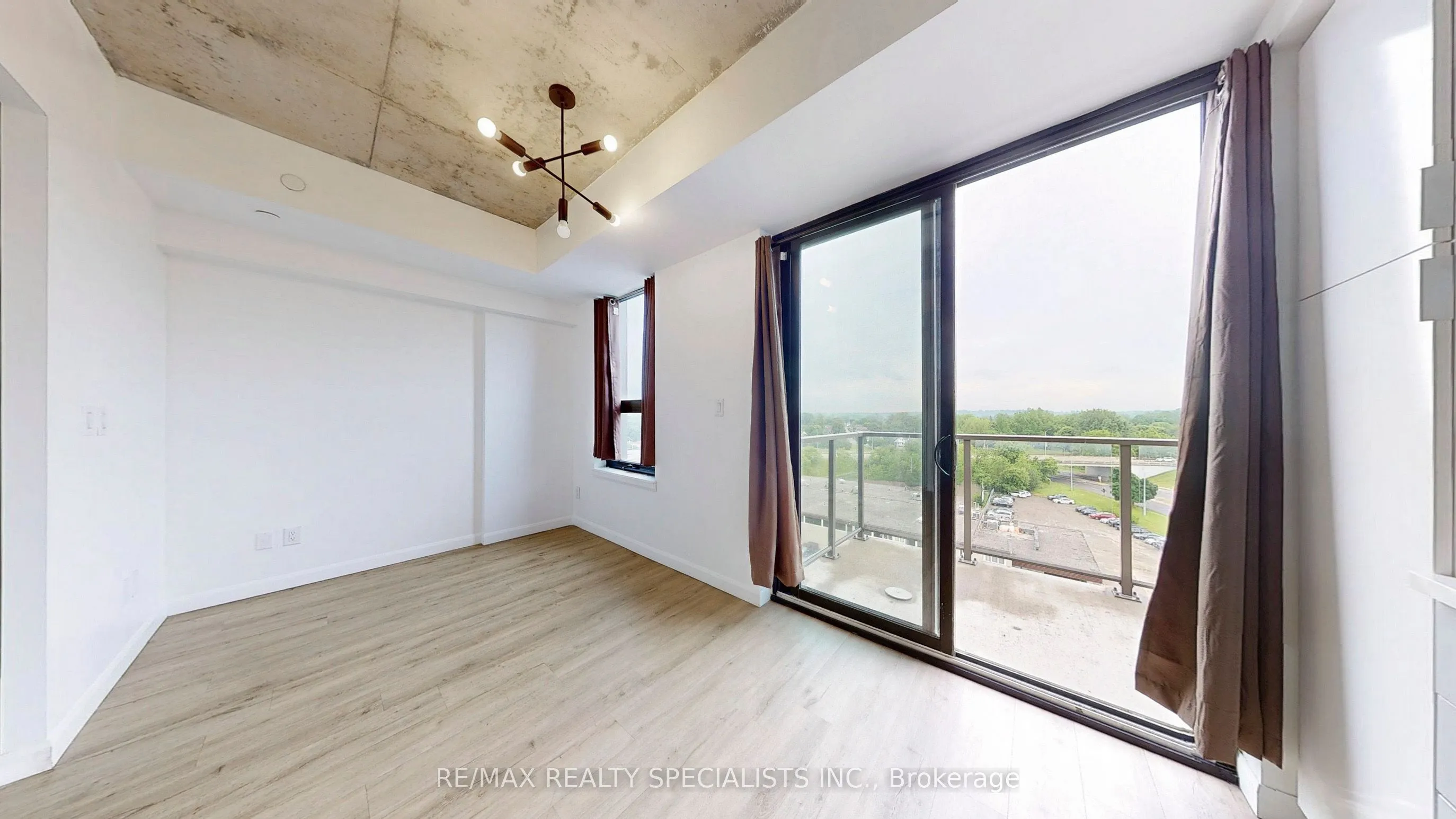 7 ERIE Avenue, #809