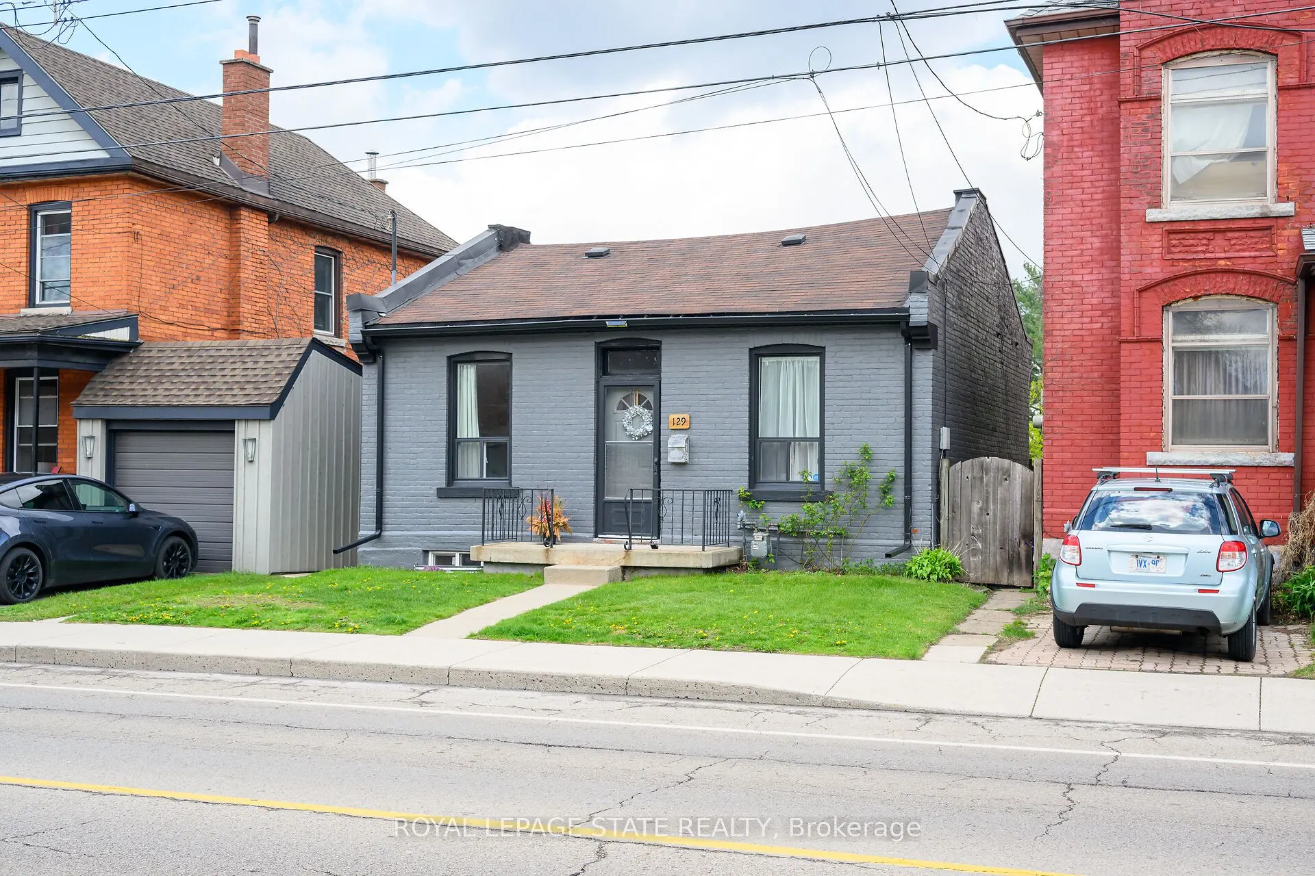 129 Dundurn Street N
