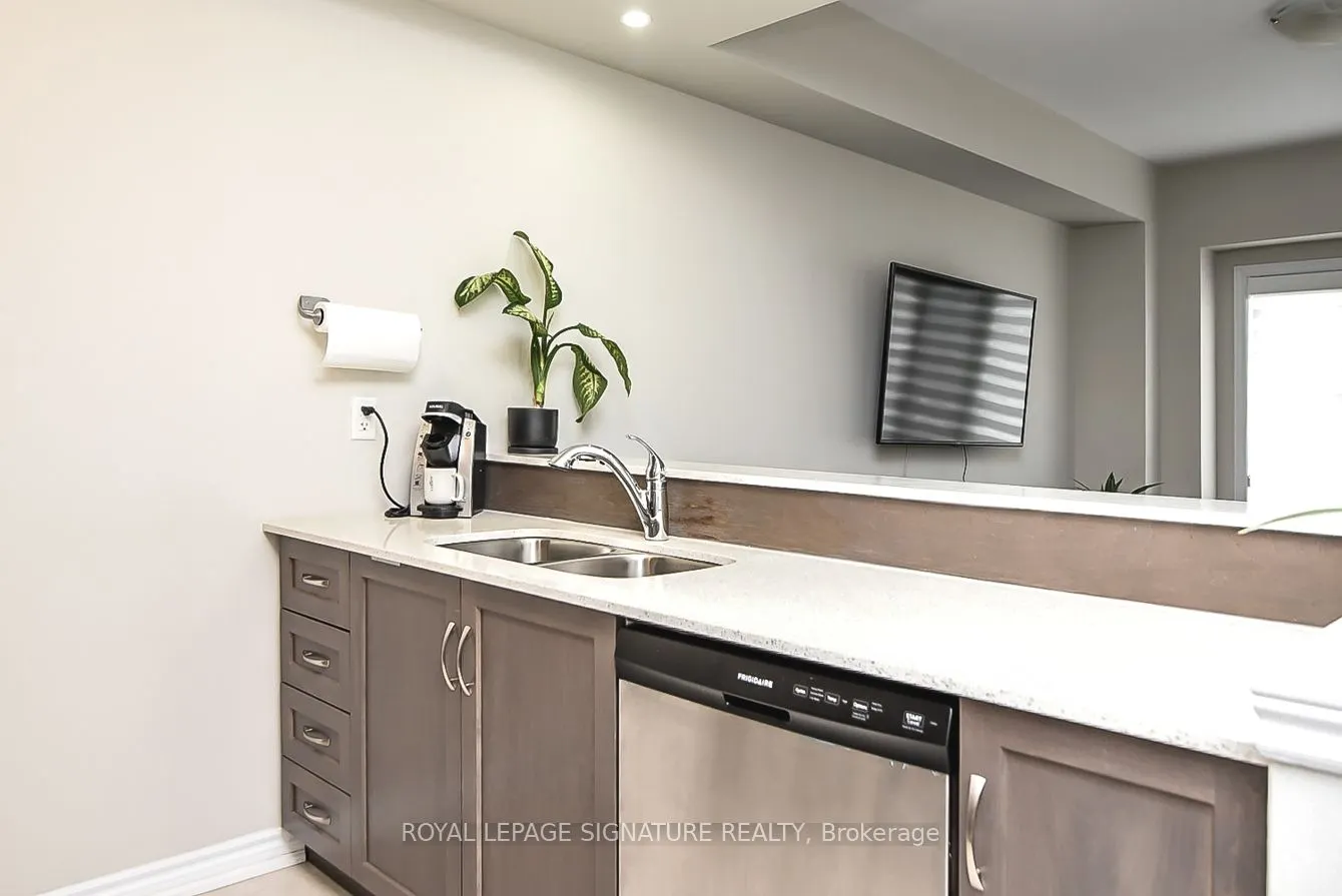 377 Glancaster Road, #53