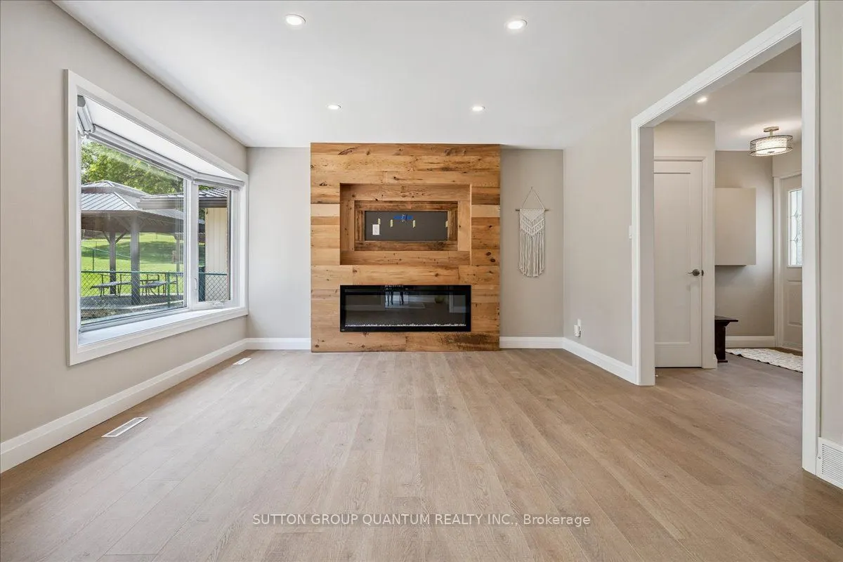 18 Pleasant Avenue, #Unit 1