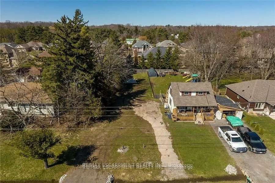 815 Foss Road
