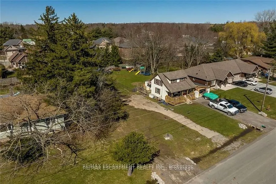 815 Foss Road
