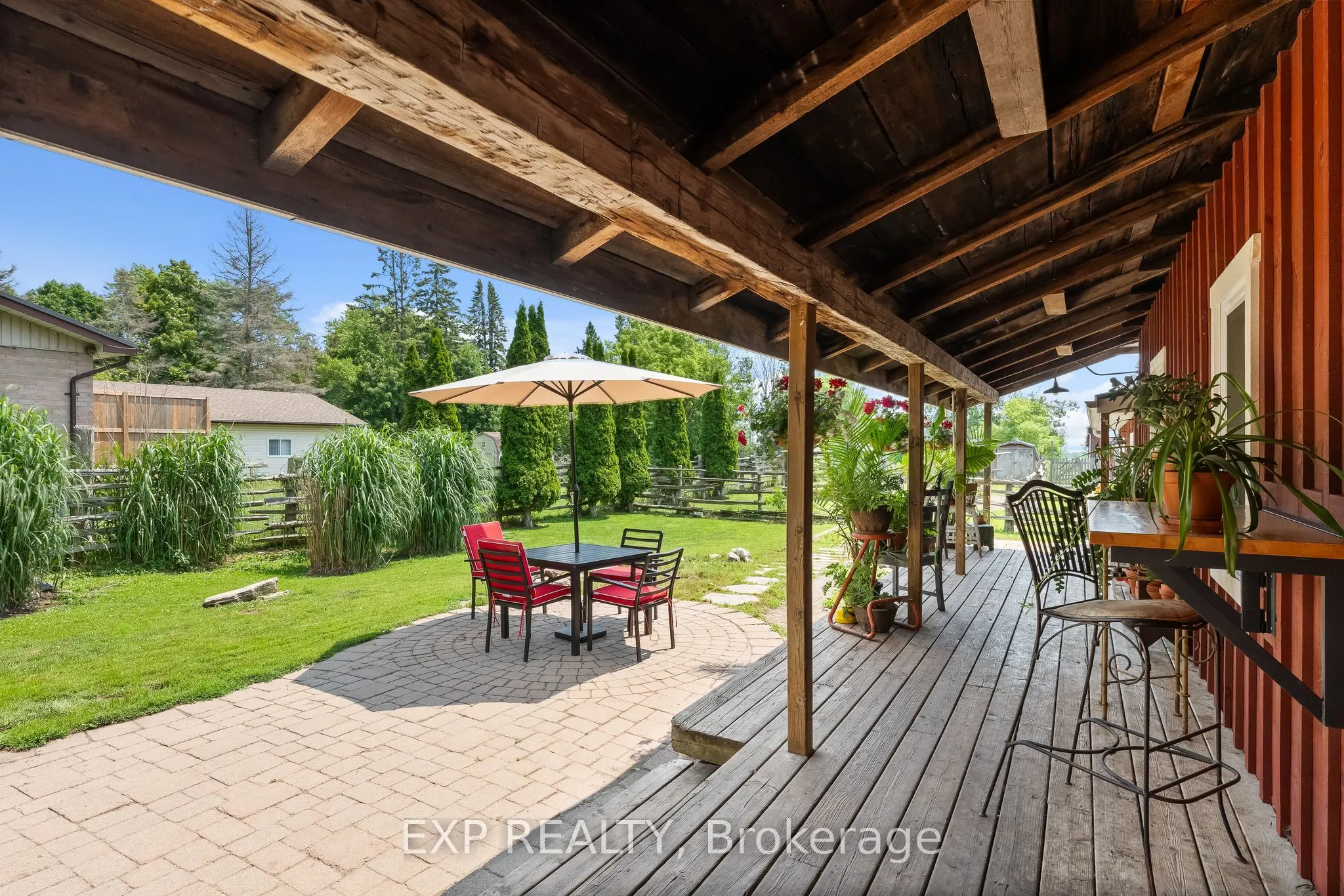 206 King Street E