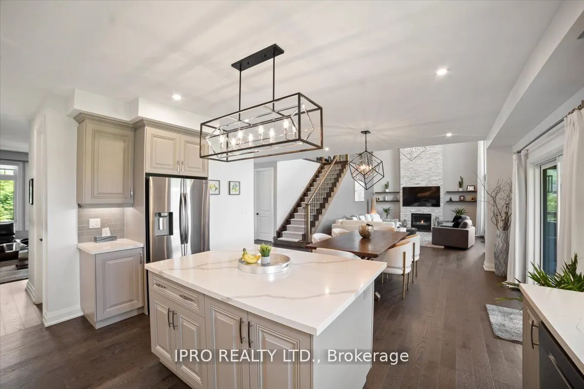 138 Creekwood Court E