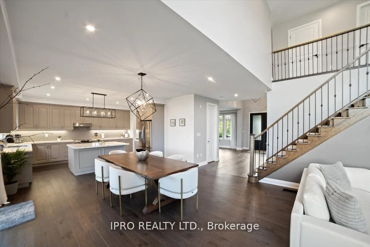 138 Creekwood Court E