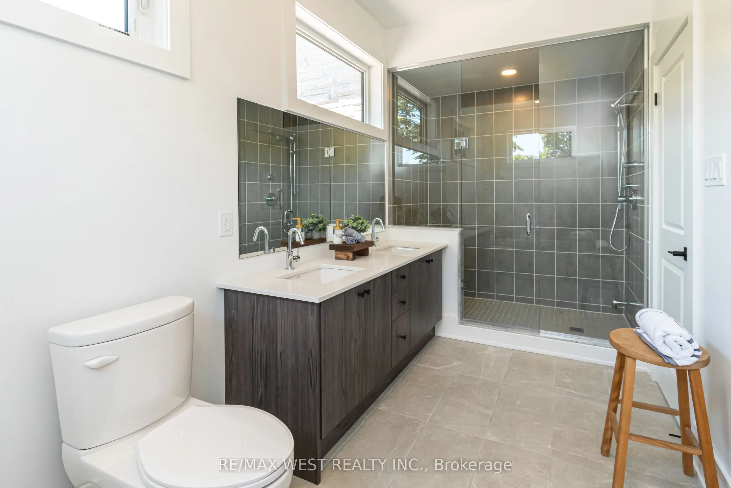 1006 Fallingbrook Court, #27