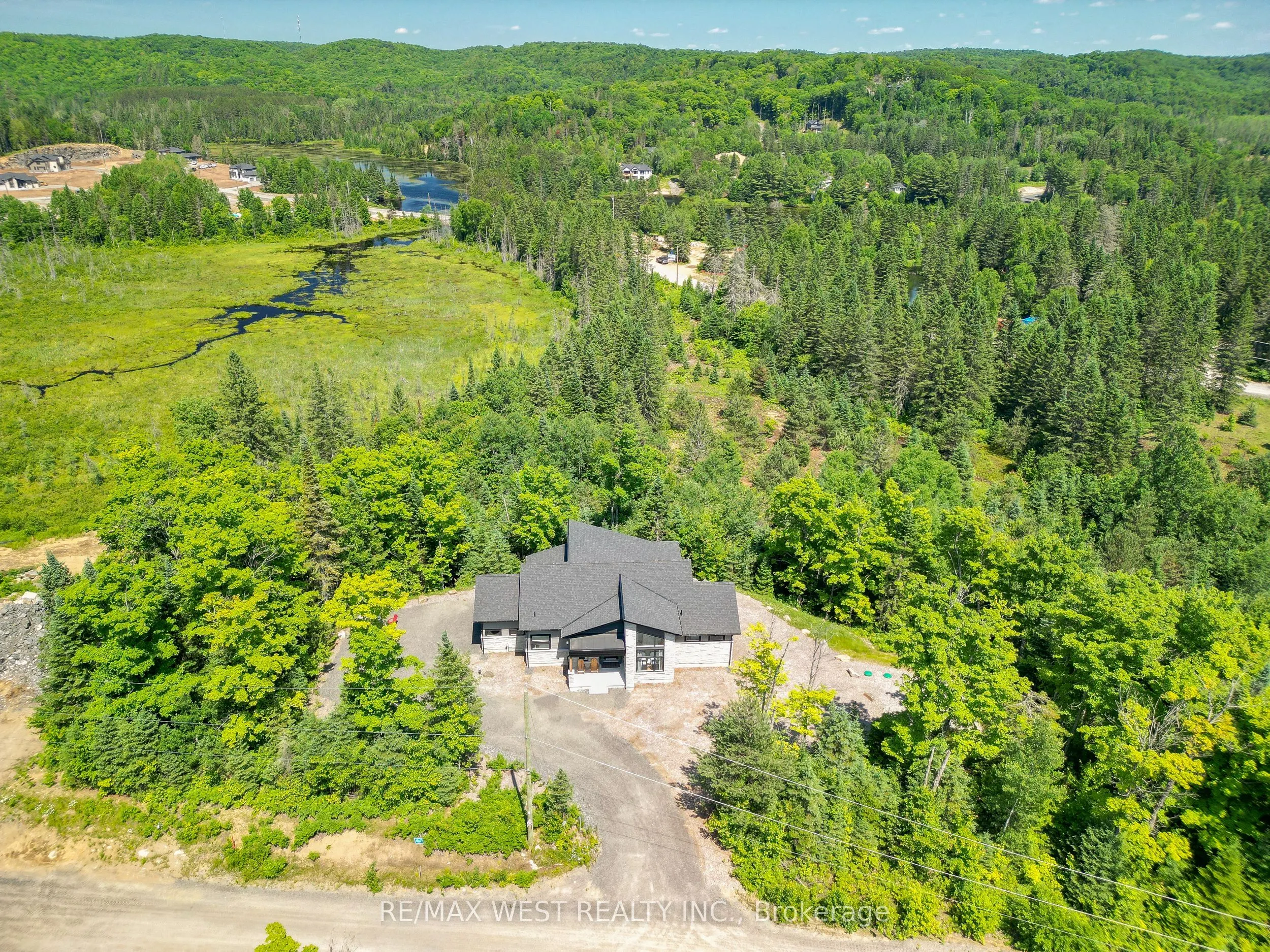 1006 Fallingbrook Court, #27
