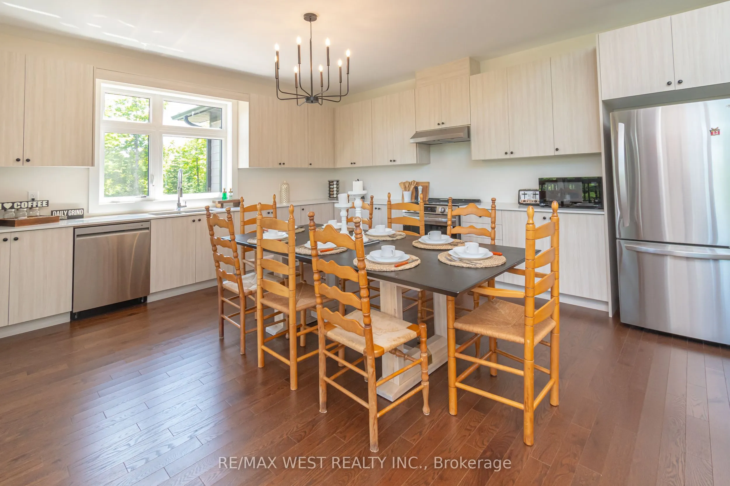 1006 Fallingbrook Court, #27