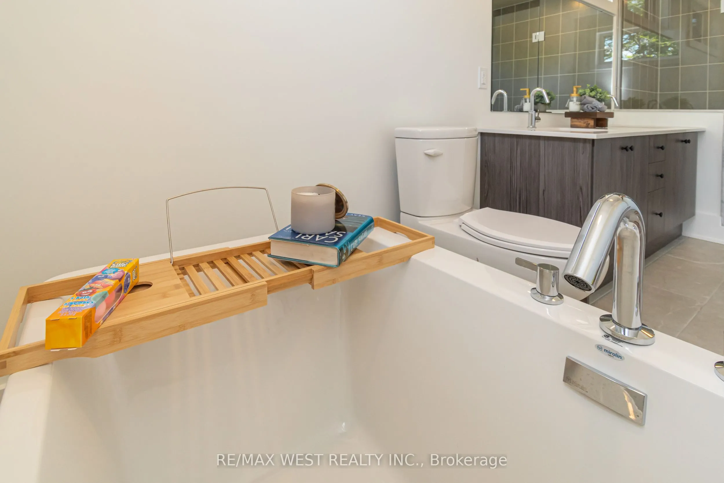 1006 Fallingbrook Court, #27