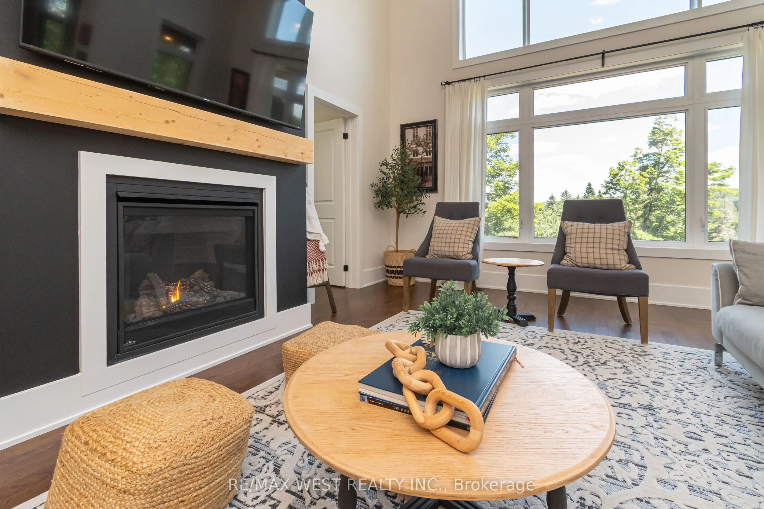 1006 Fallingbrook Court, #27