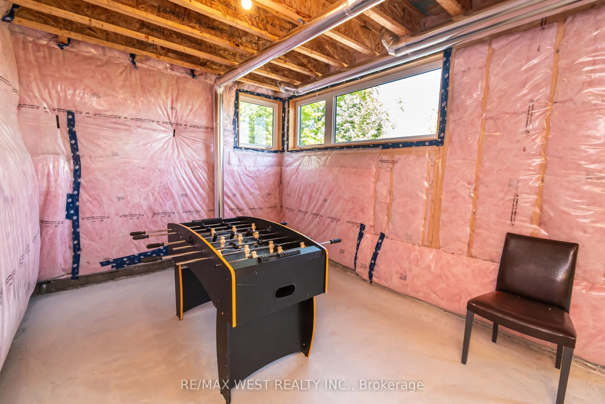 1006 Fallingbrook Court, #27