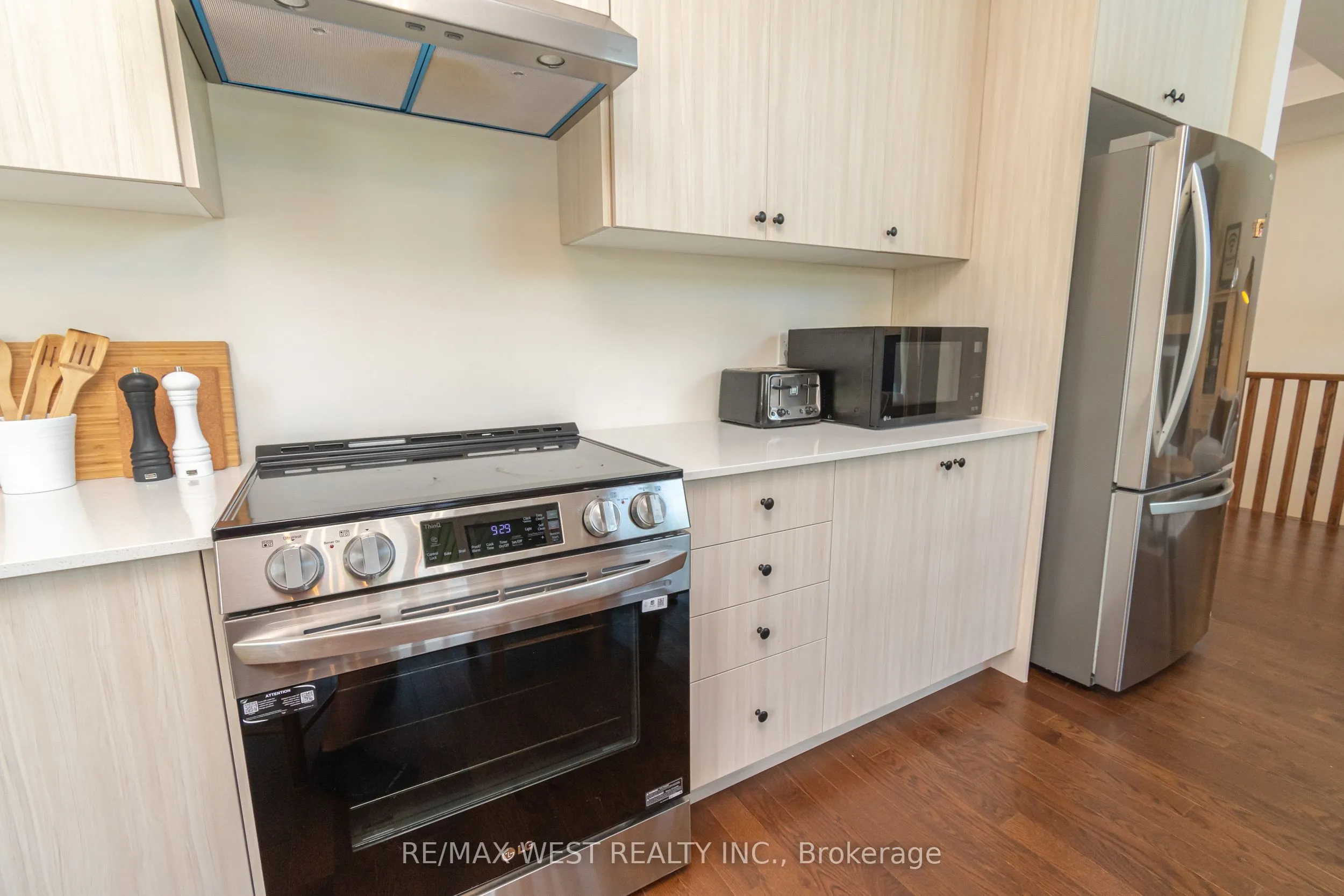 1006 Fallingbrook Court, #27