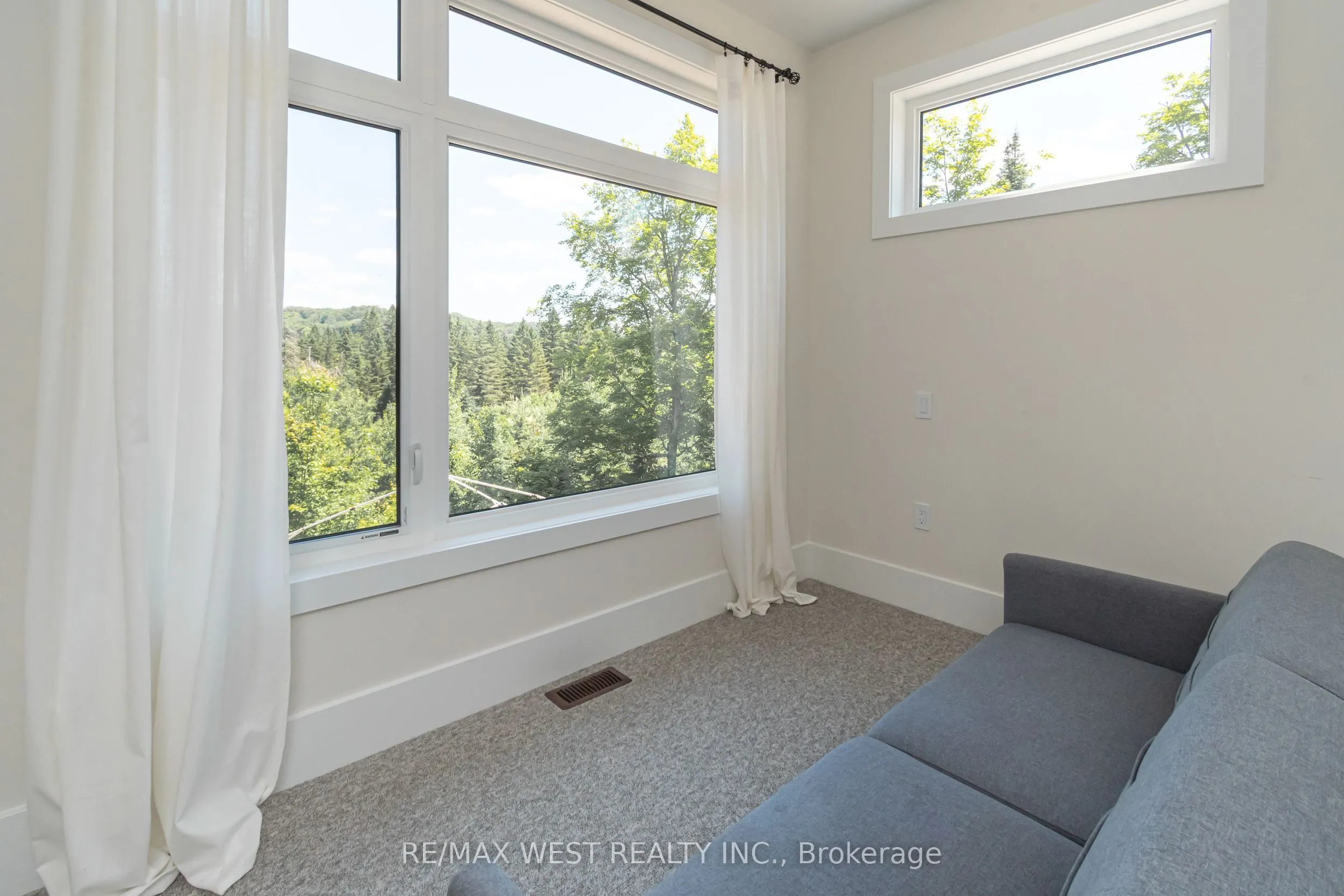 1006 Fallingbrook Court, #27