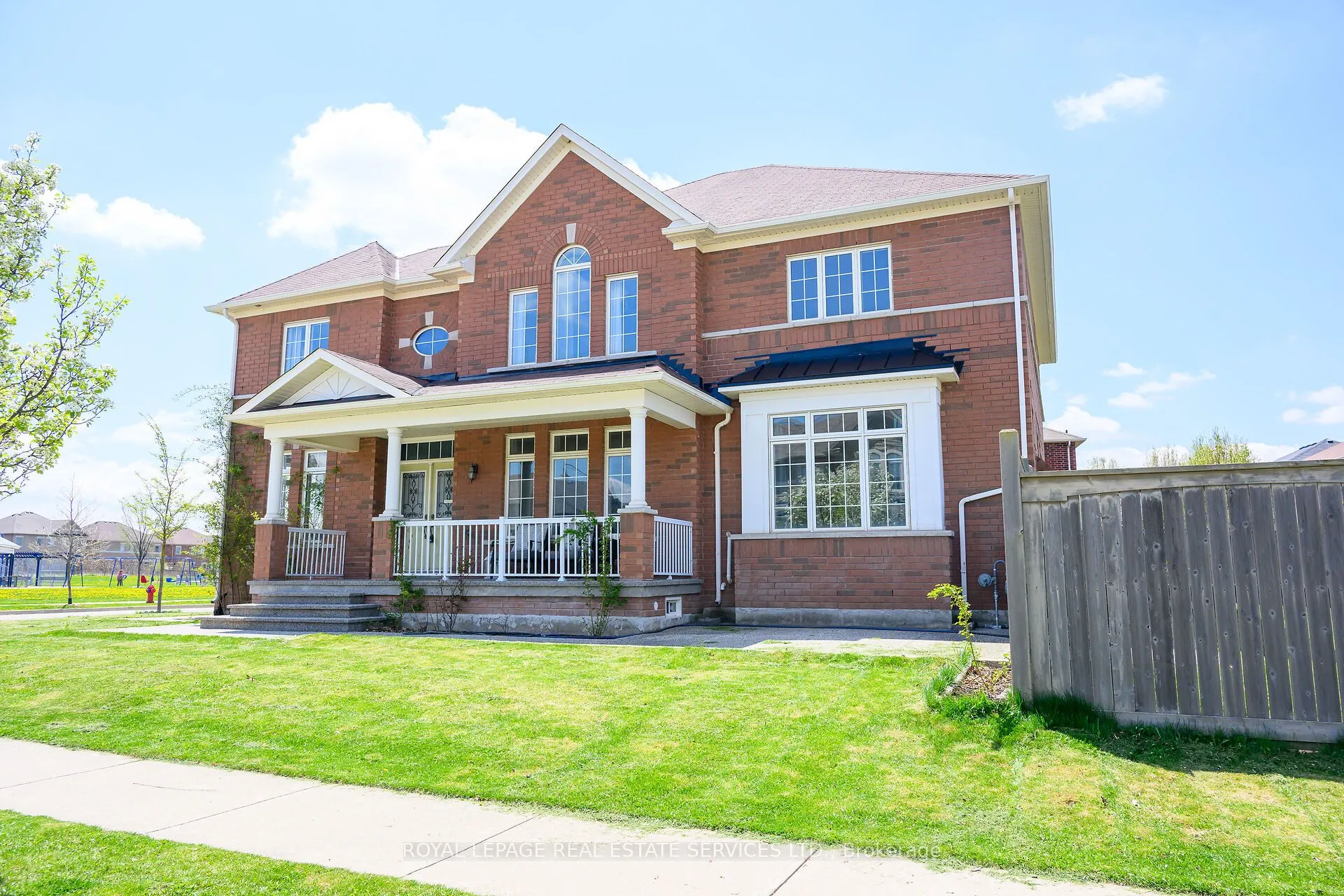 123 Attridge Crescent