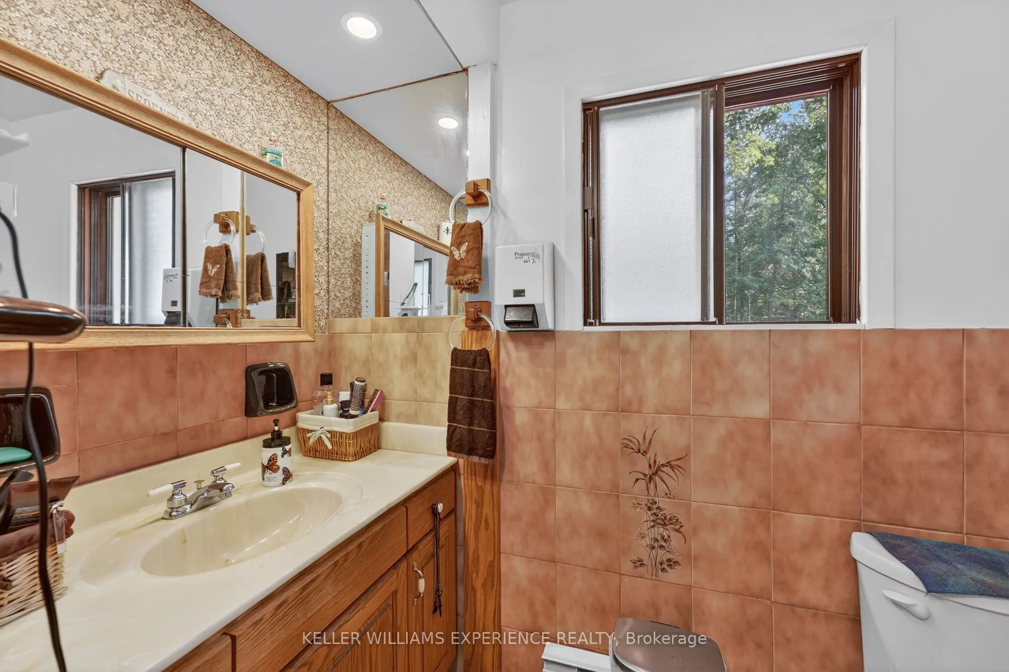 27 Wolverine Beach Road