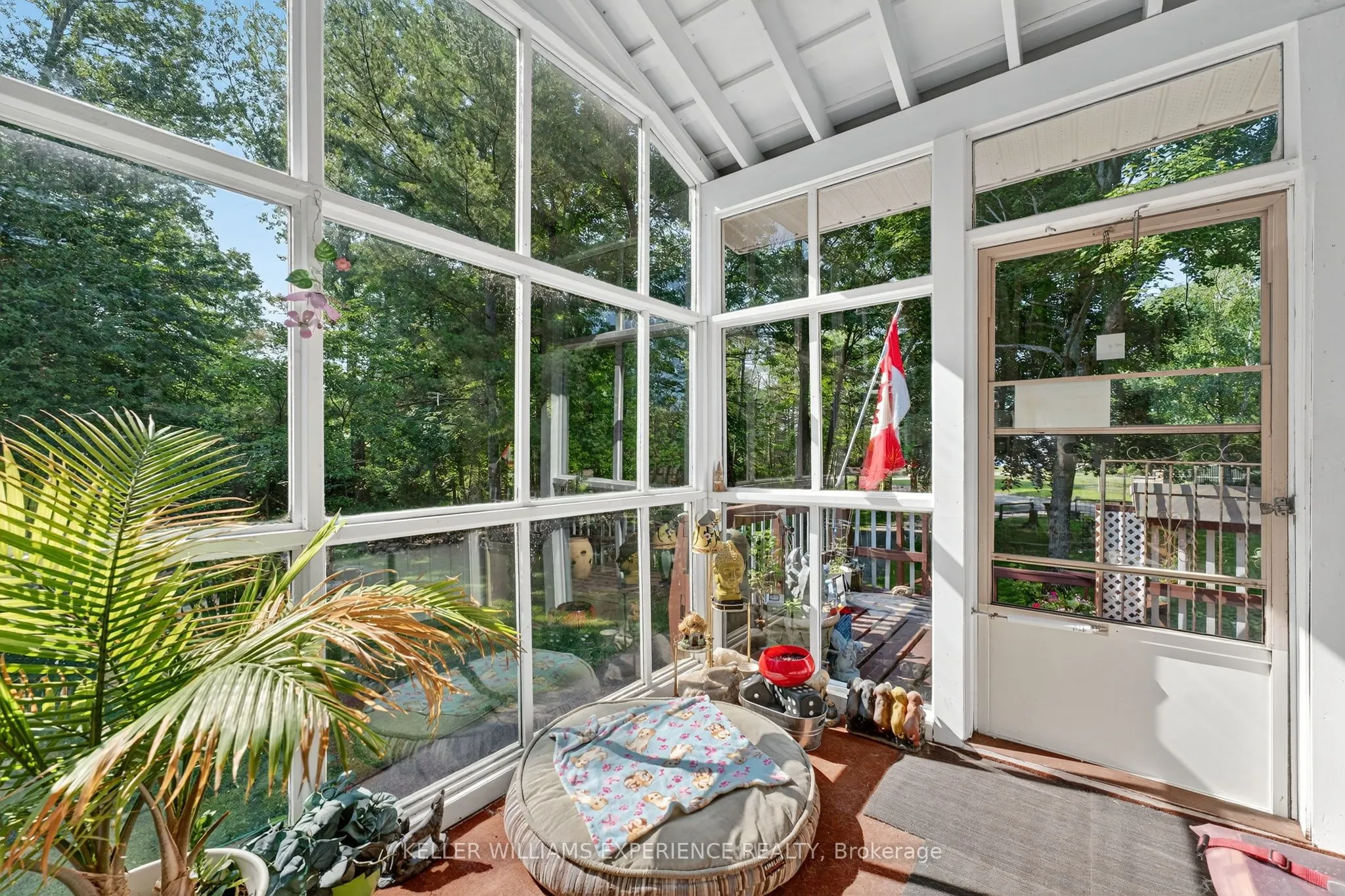 27 Wolverine Beach Road
