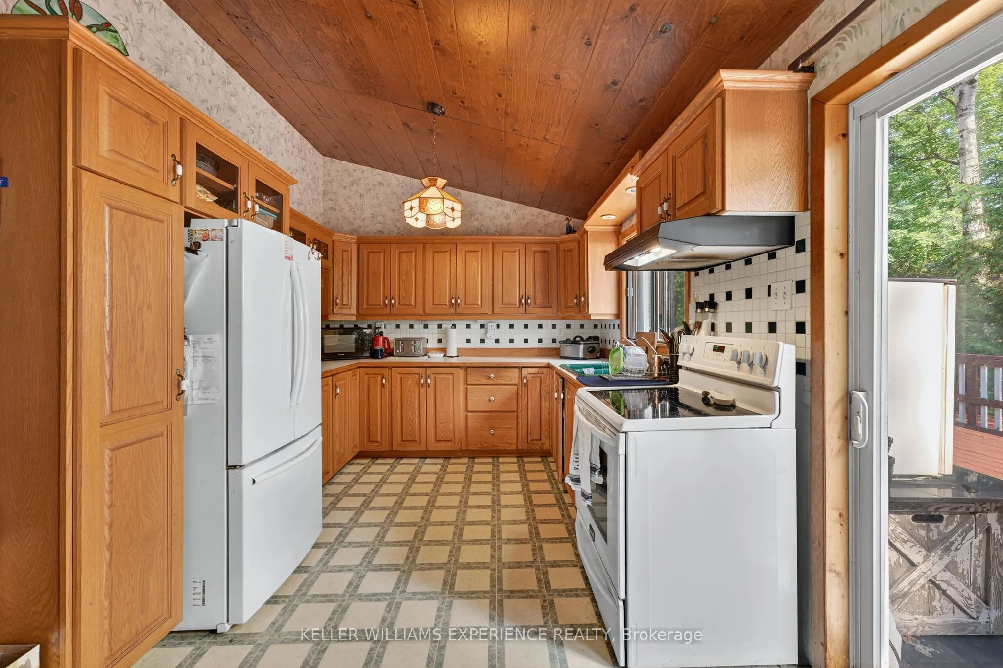 27 Wolverine Beach Road