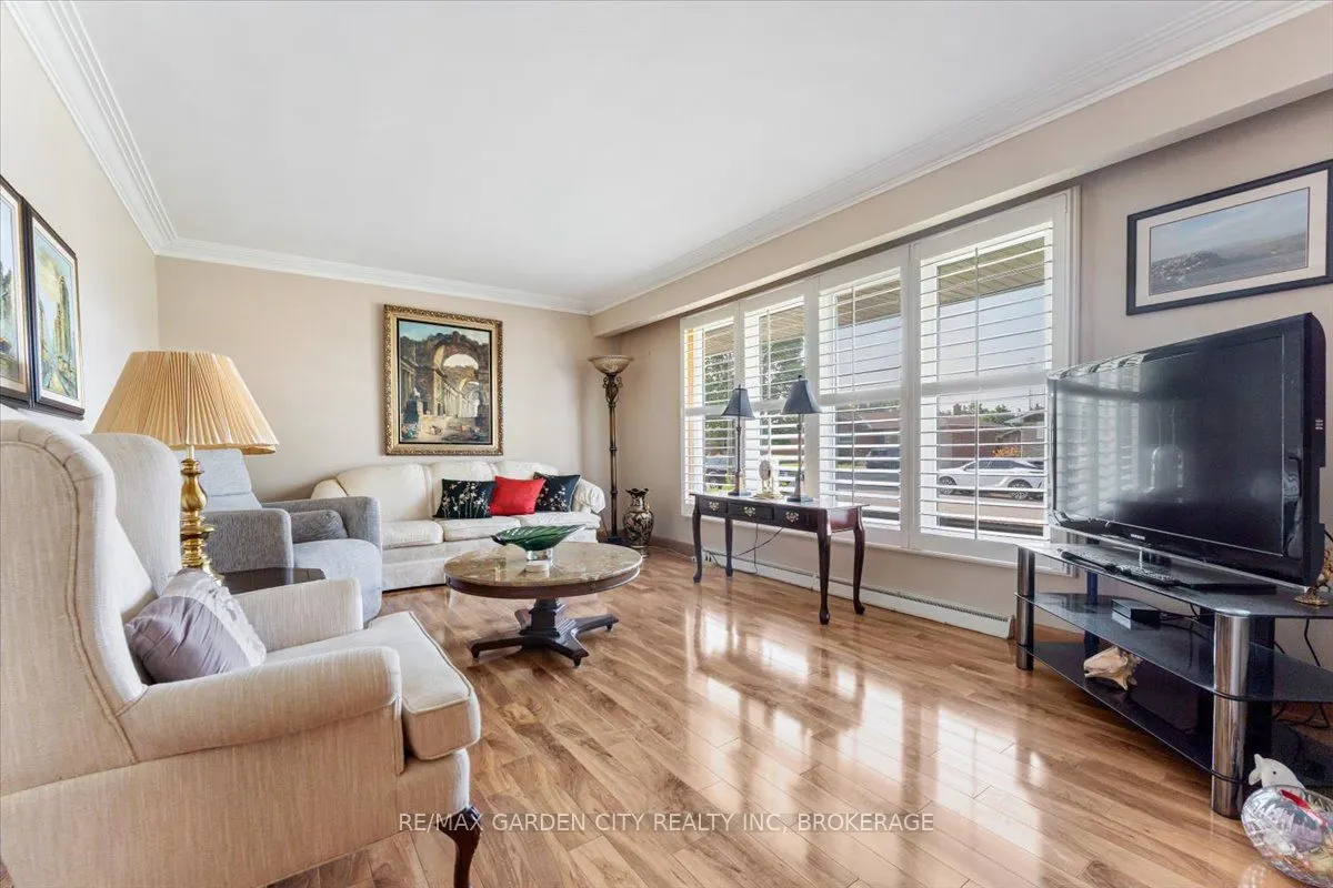160 ELGIN Street