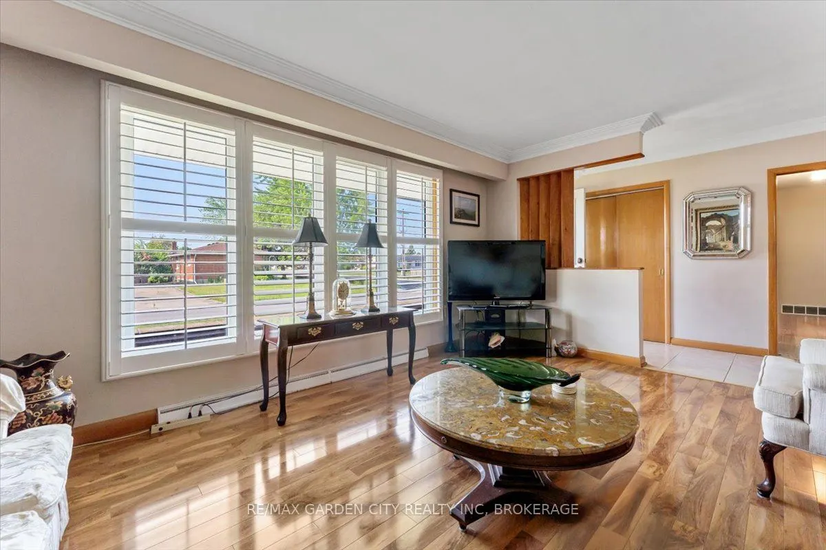 160 ELGIN Street