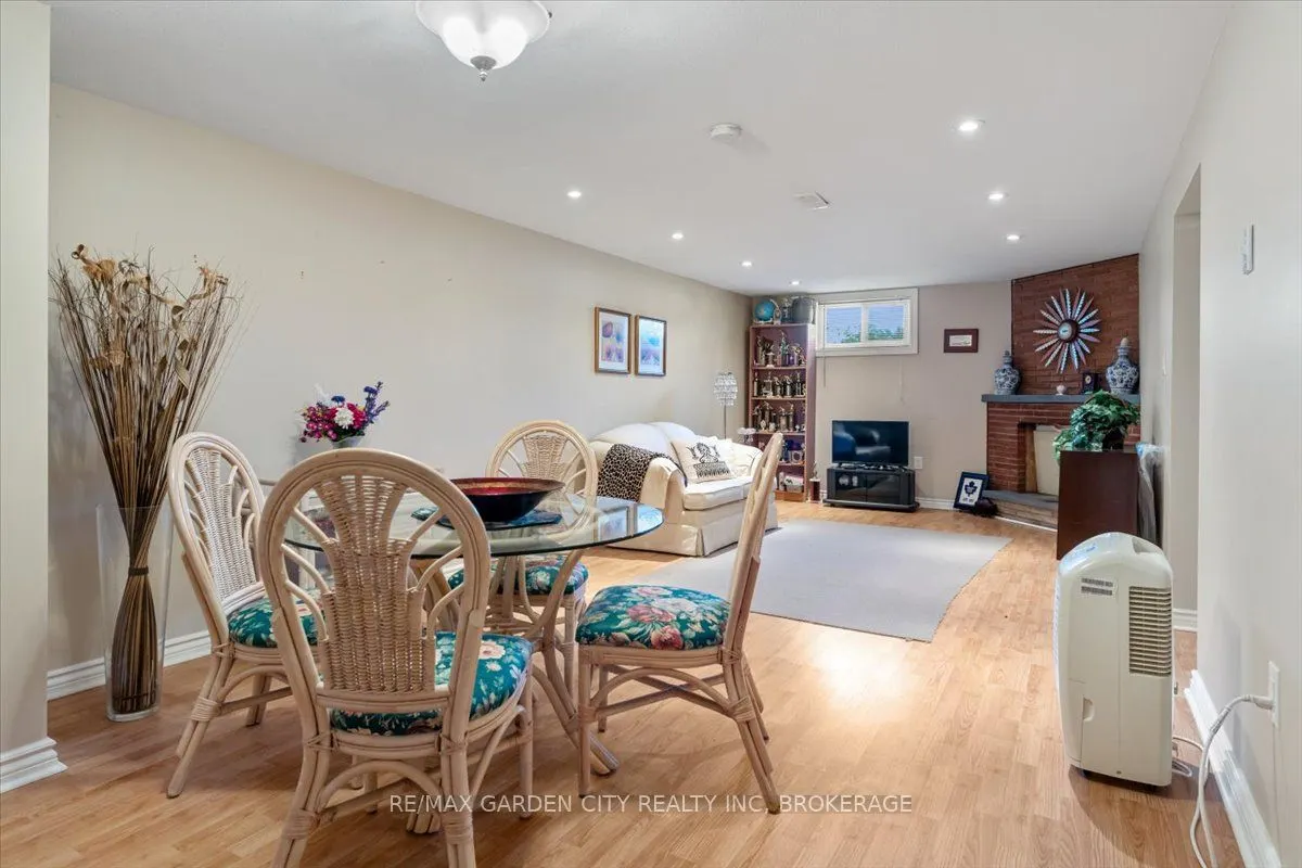 160 ELGIN Street