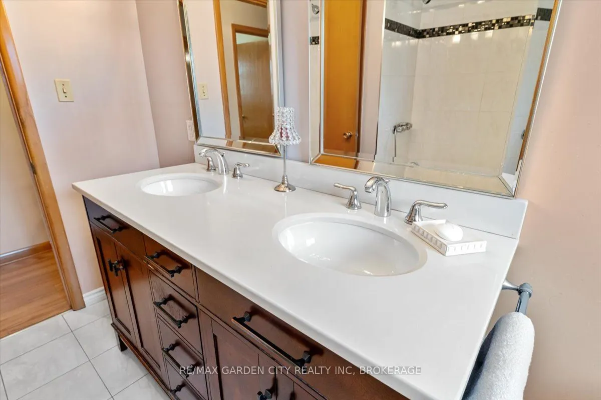 160 ELGIN Street