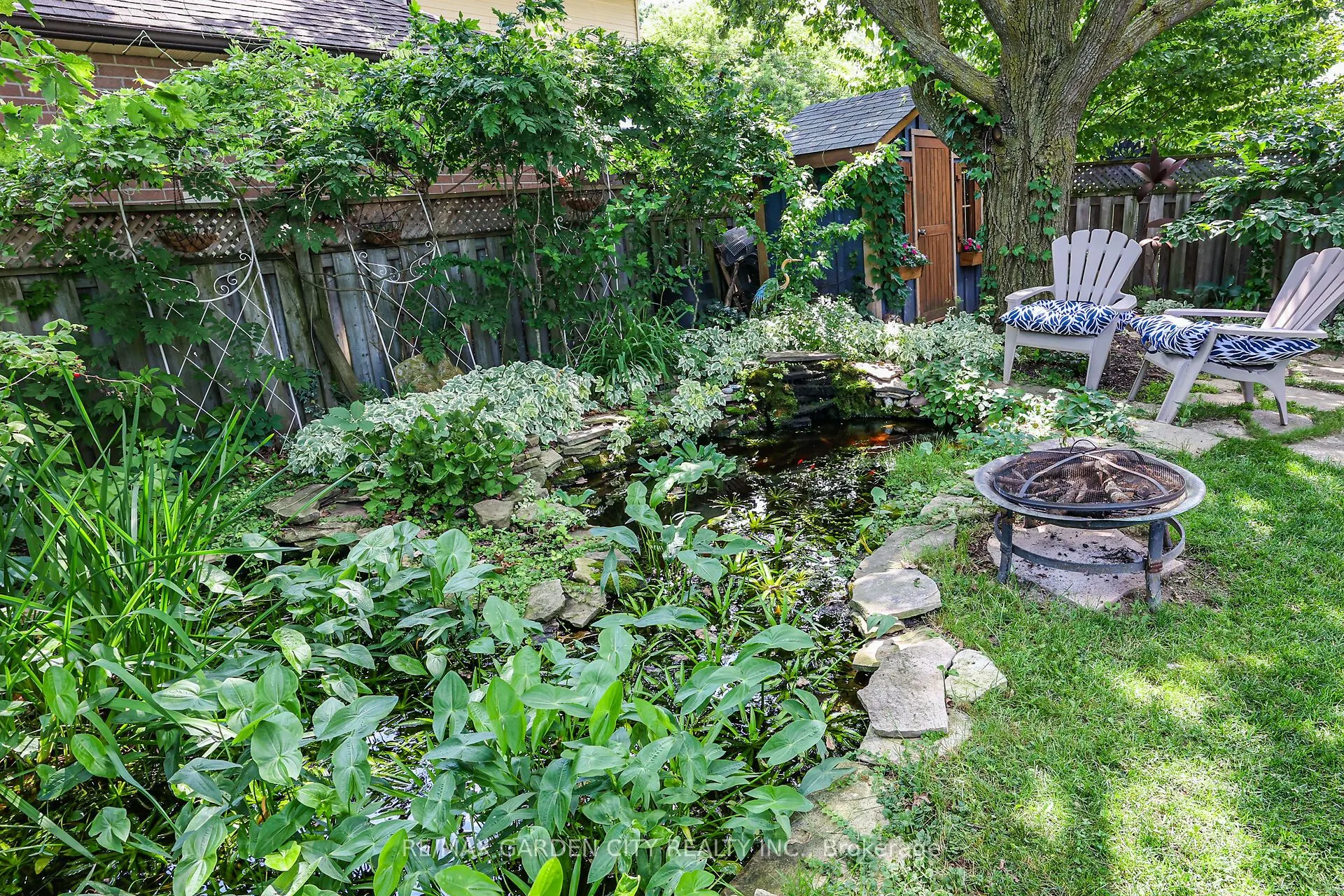 4542 Ivy Gardens Crescent