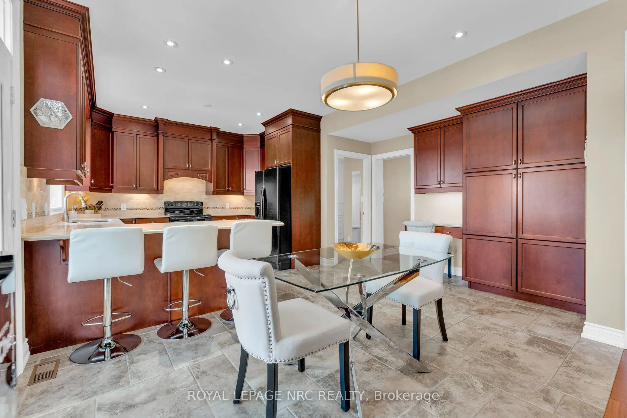 13 Alex Grant Place