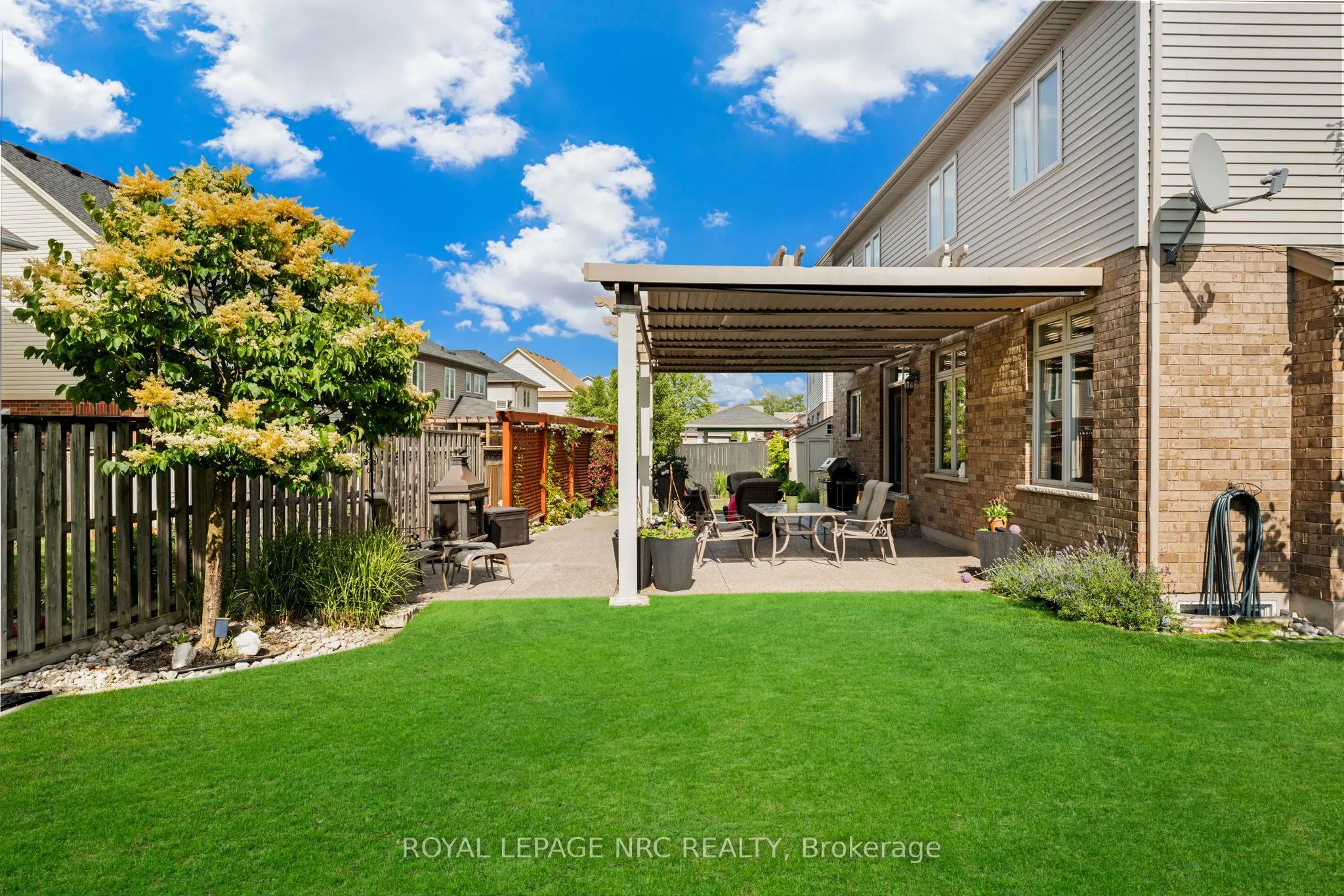 13 Alex Grant Place