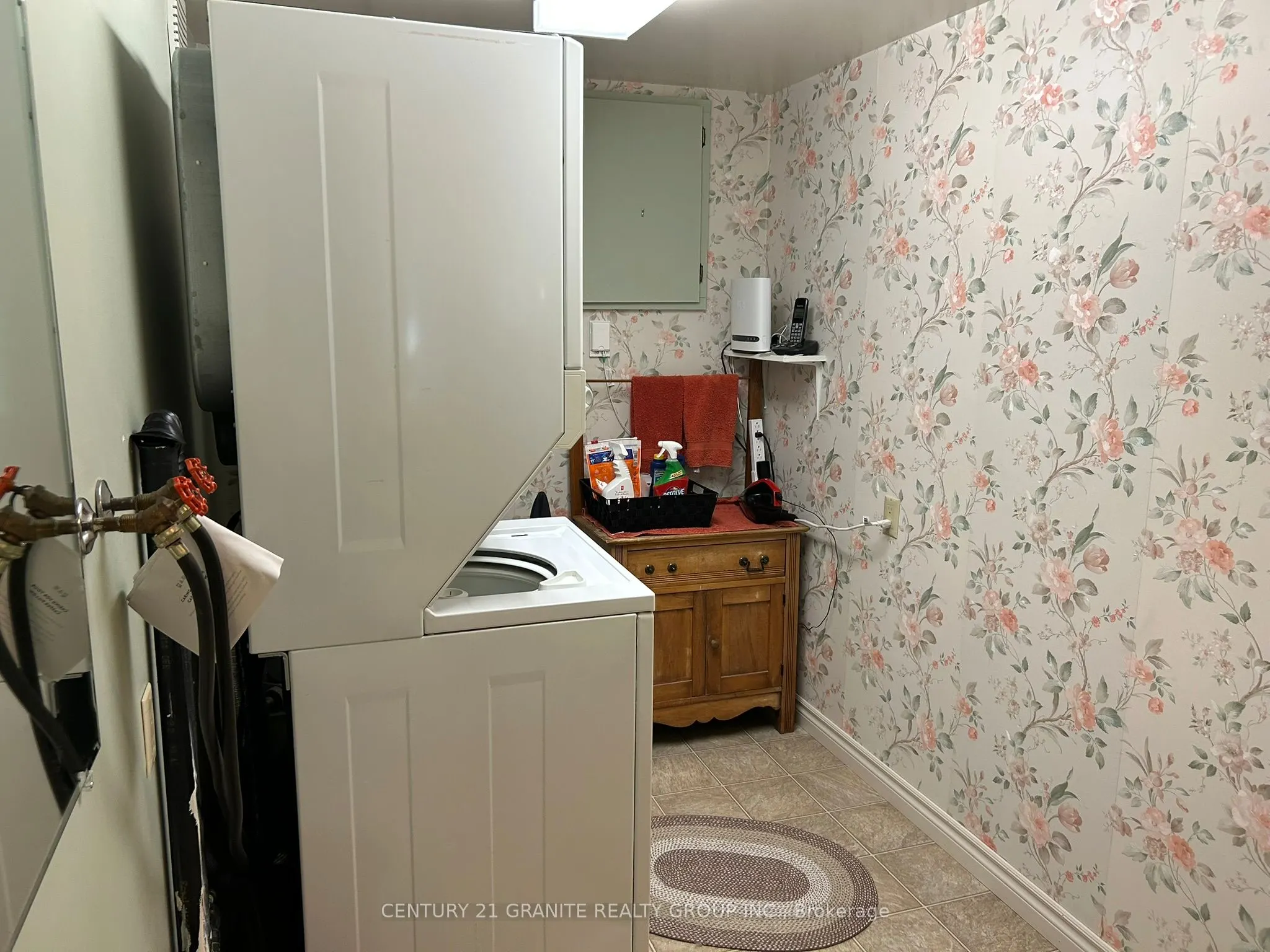 16 Alice Street, #4