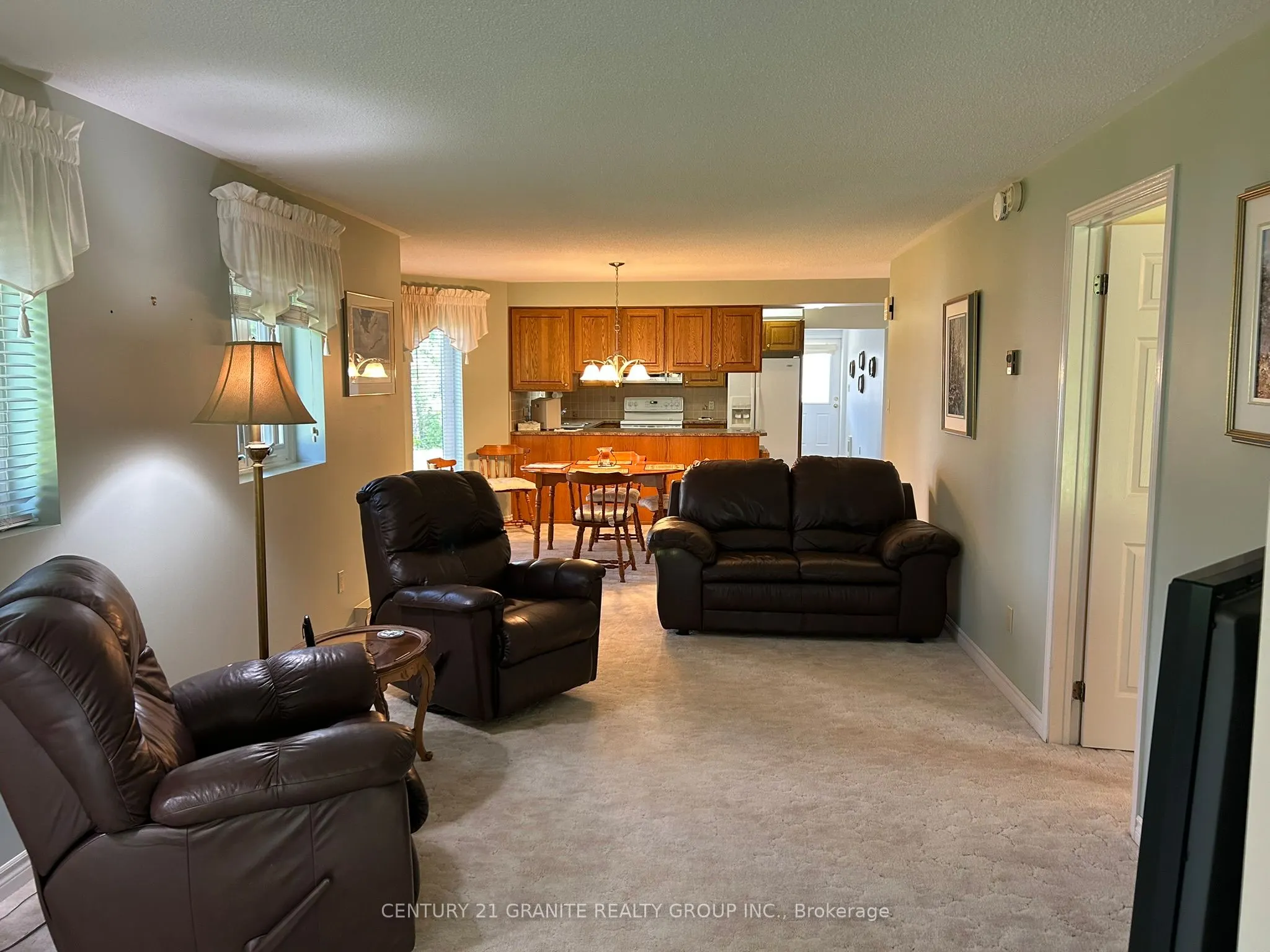 16 Alice Street, #4