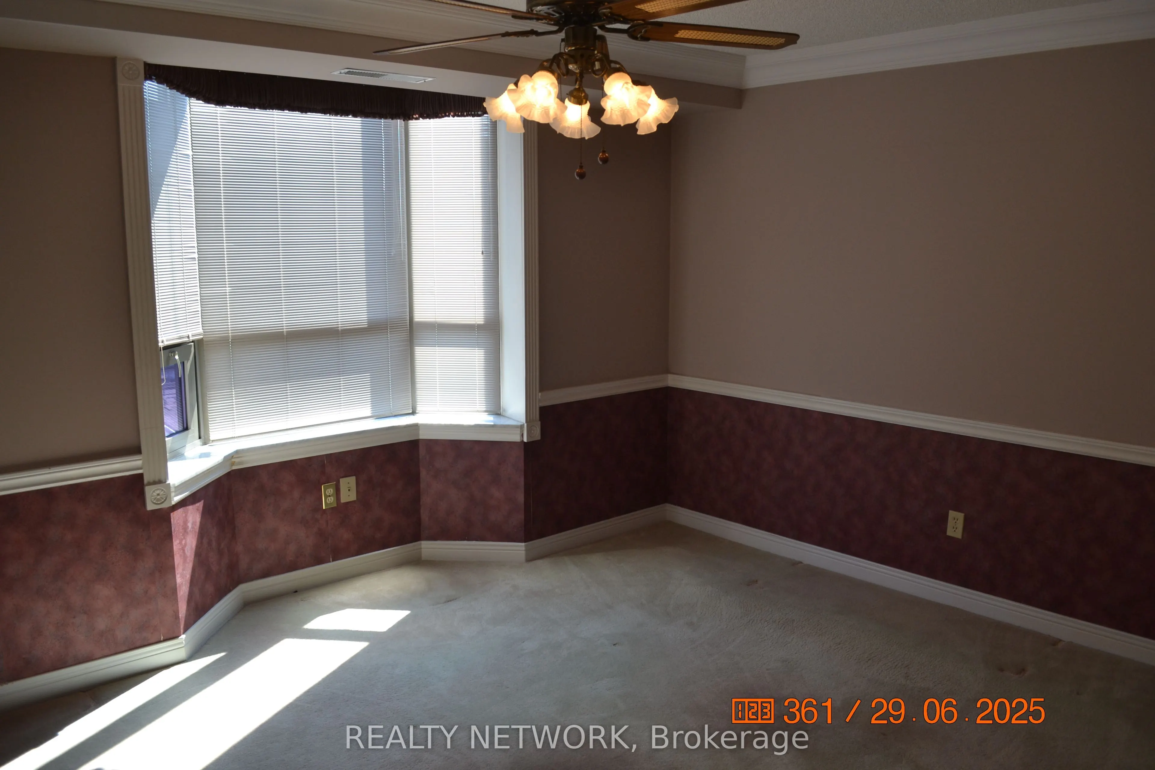 8 Village Green Boulevard, #811