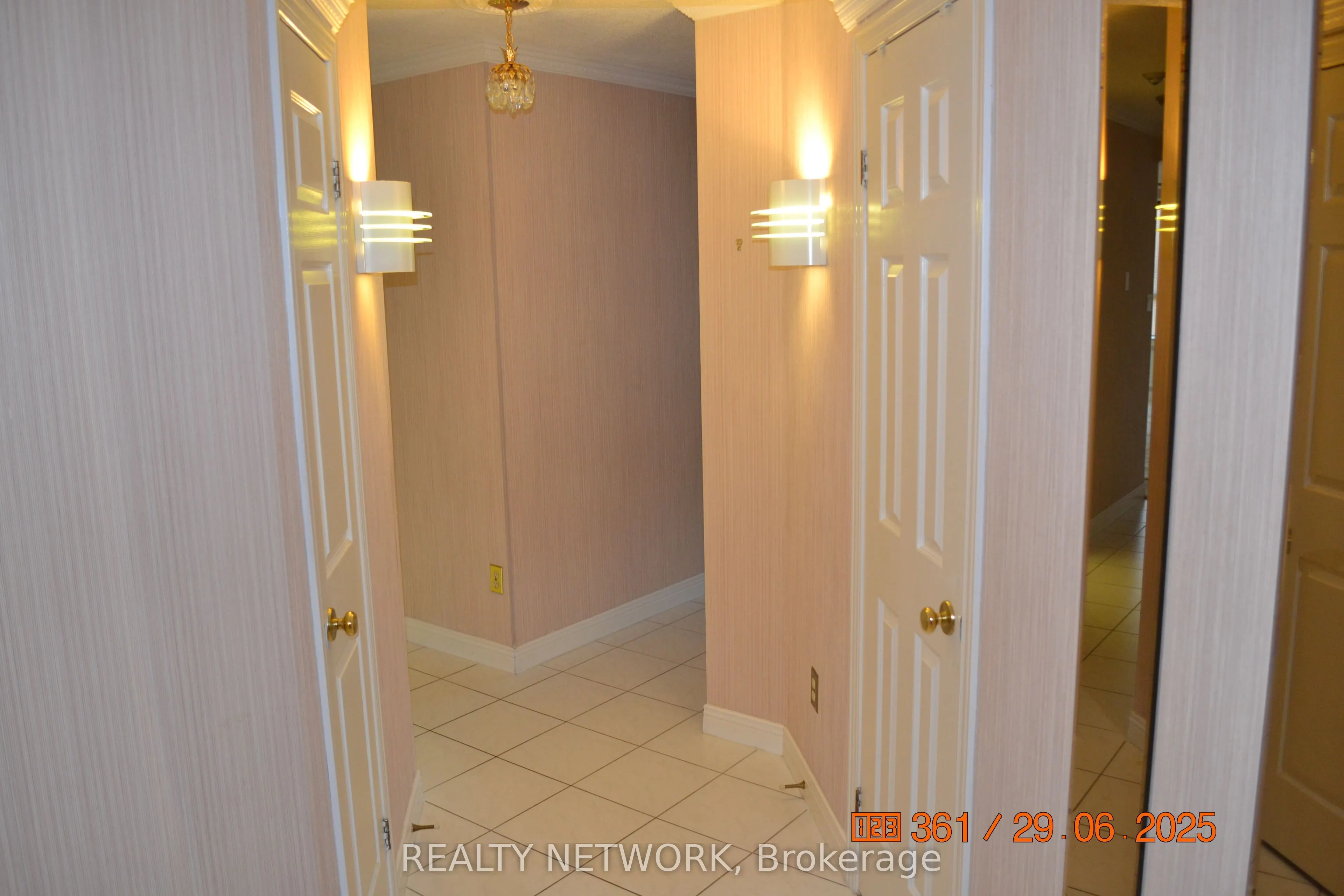 8 Village Green Boulevard, #811