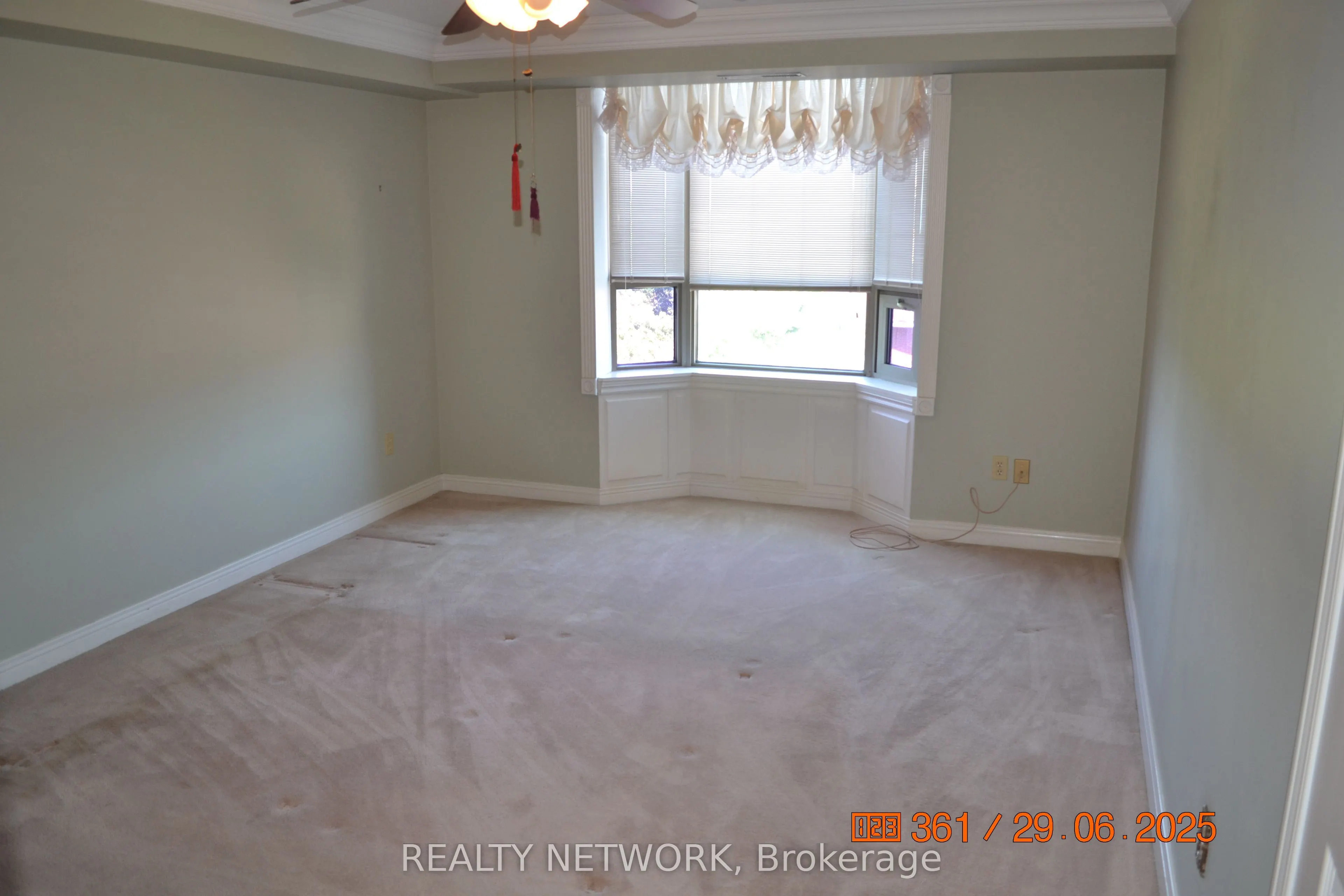 8 Village Green Boulevard, #811