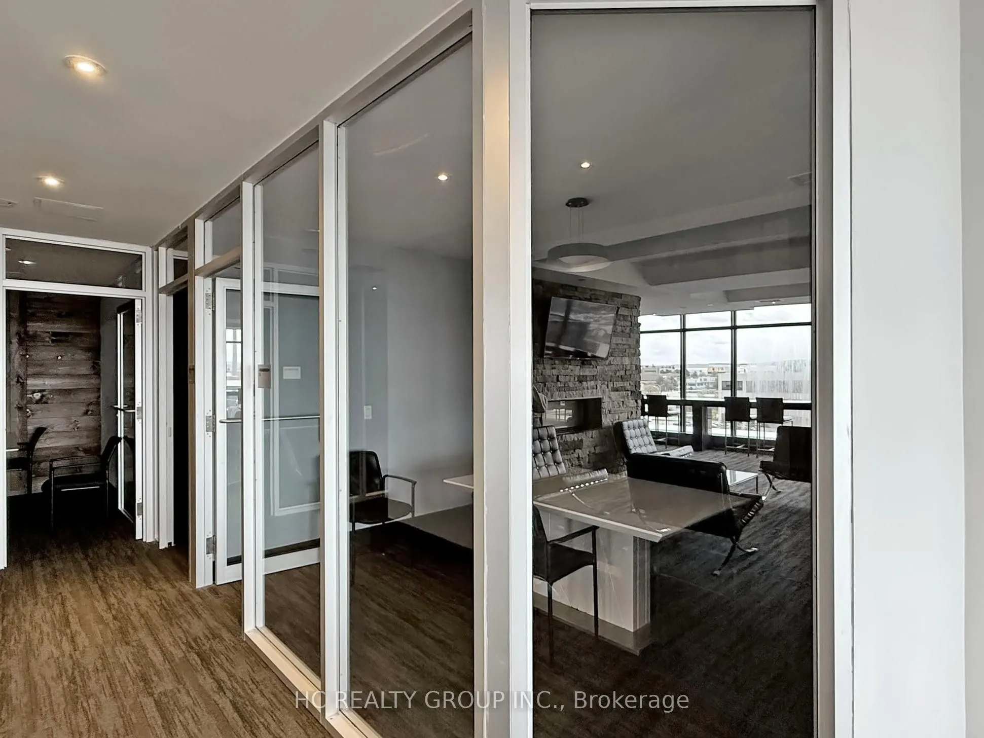 330 Phillip Street, #S2405