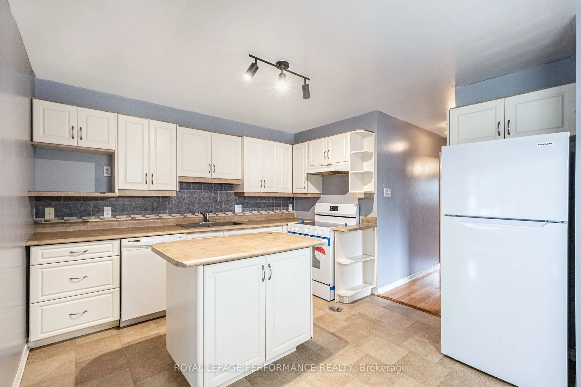 2171 Glen Brook Drive