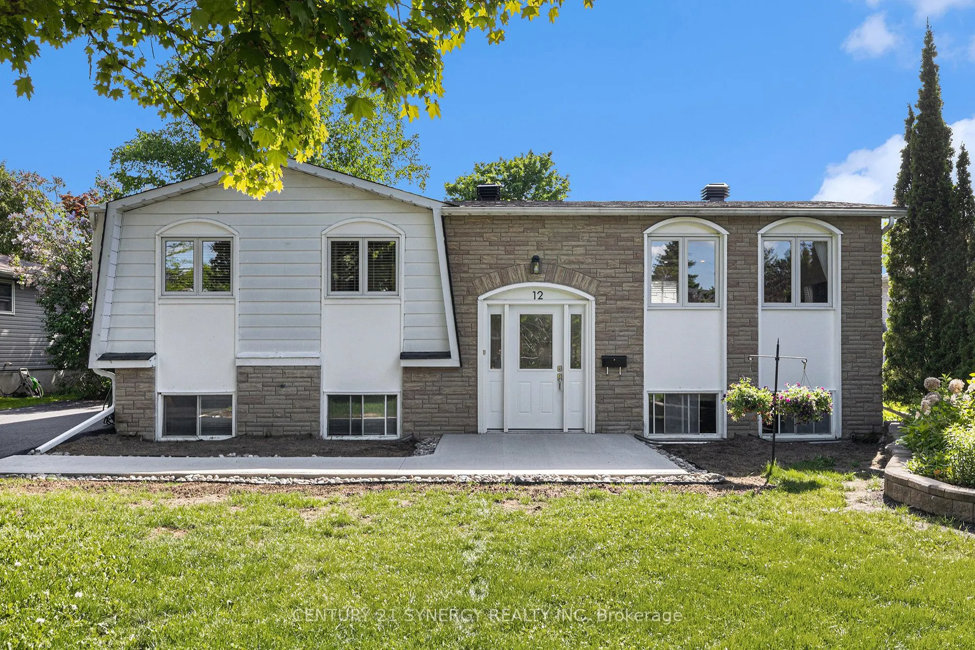 12 Morgan Avenue