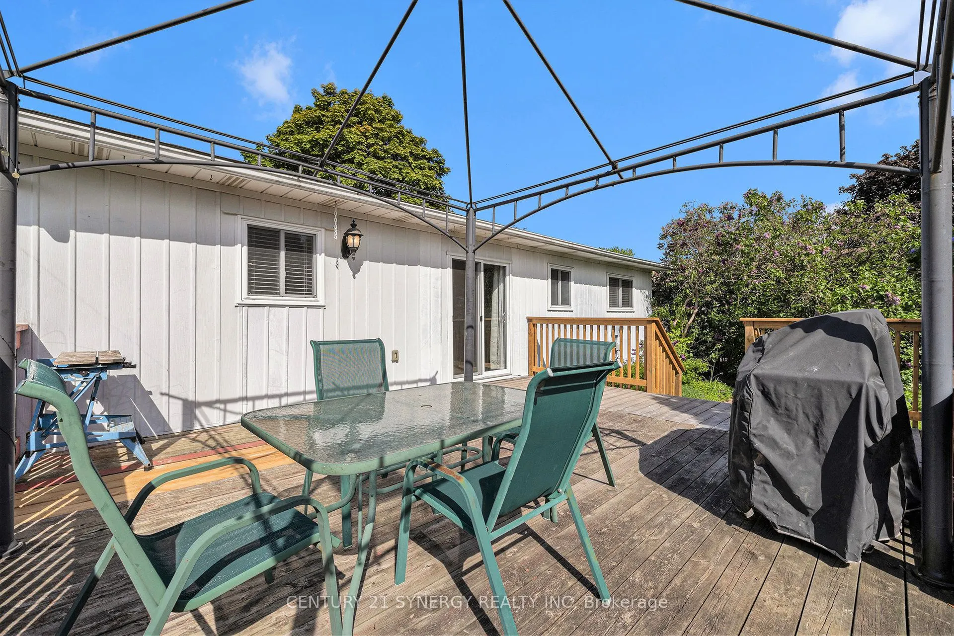 12 Morgan Avenue