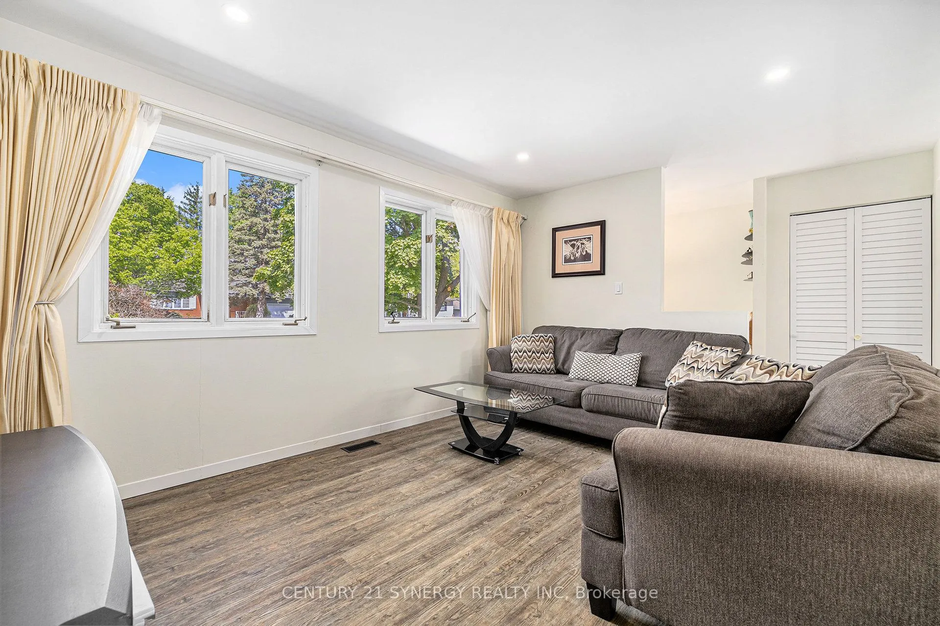 12 Morgan Avenue