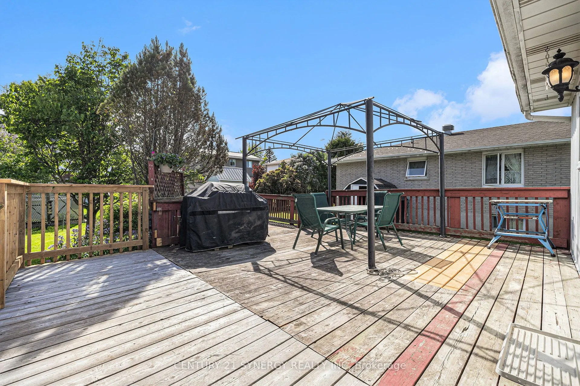 12 Morgan Avenue
